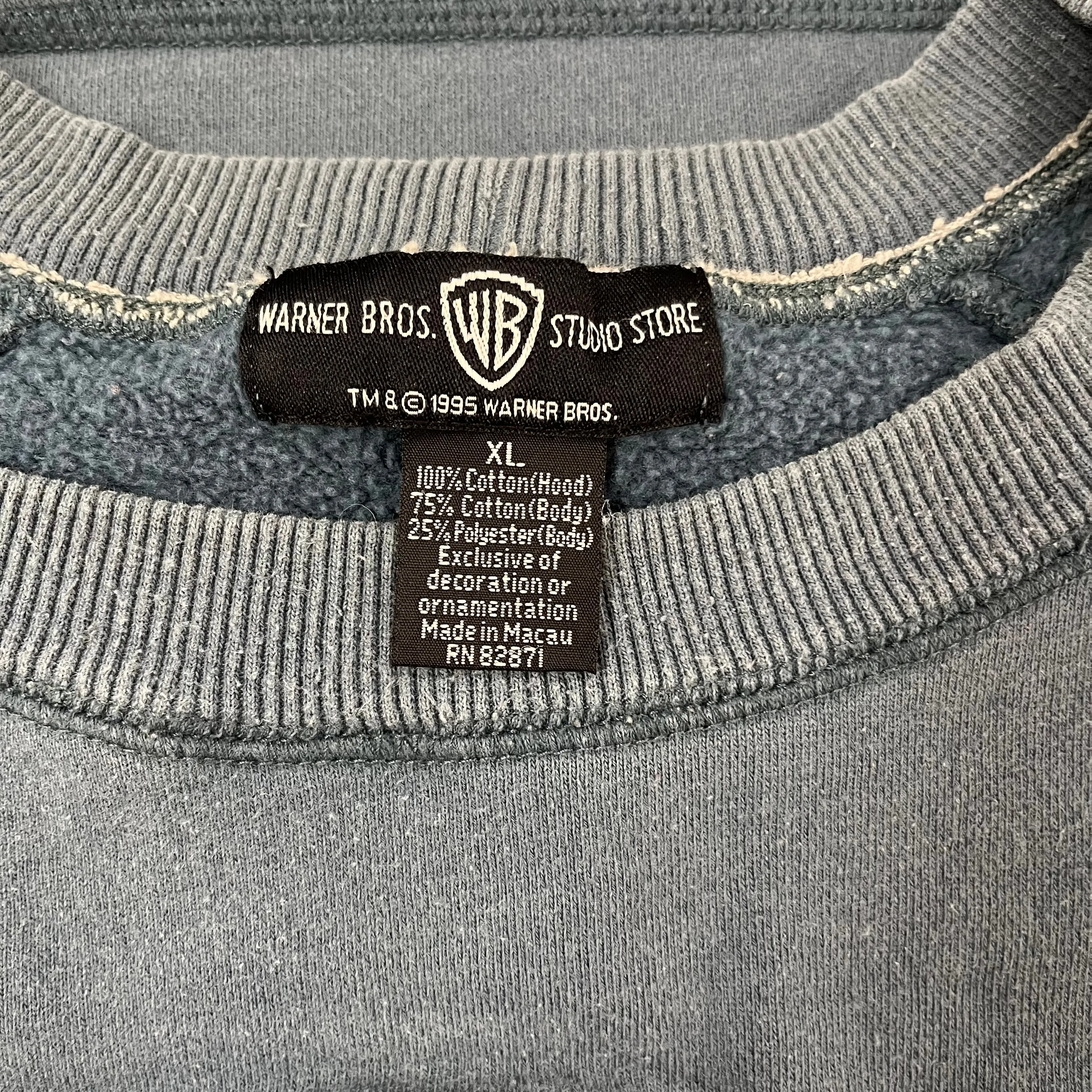 F- Vintage '95 Looney Tunes Basketball Embroidered Character Crewneck sold by HG Vintage product image thumbnail 3