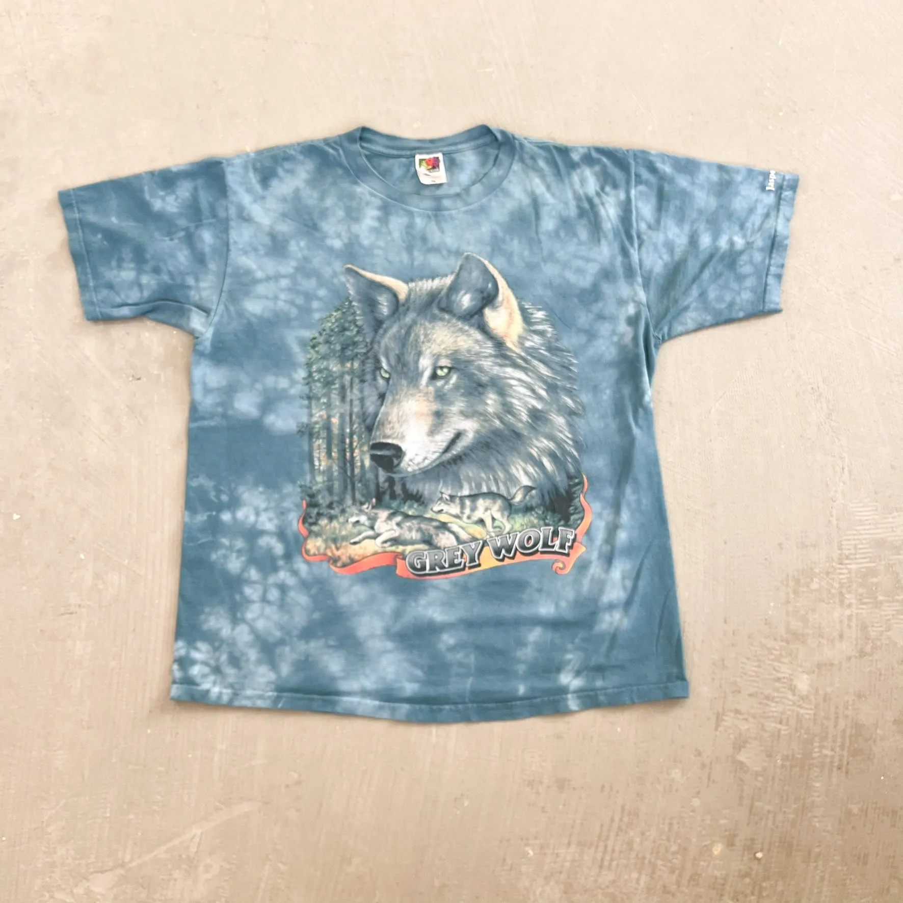 F- Vintage Grey Wolf Animal Print Tee sold by HG Vintage