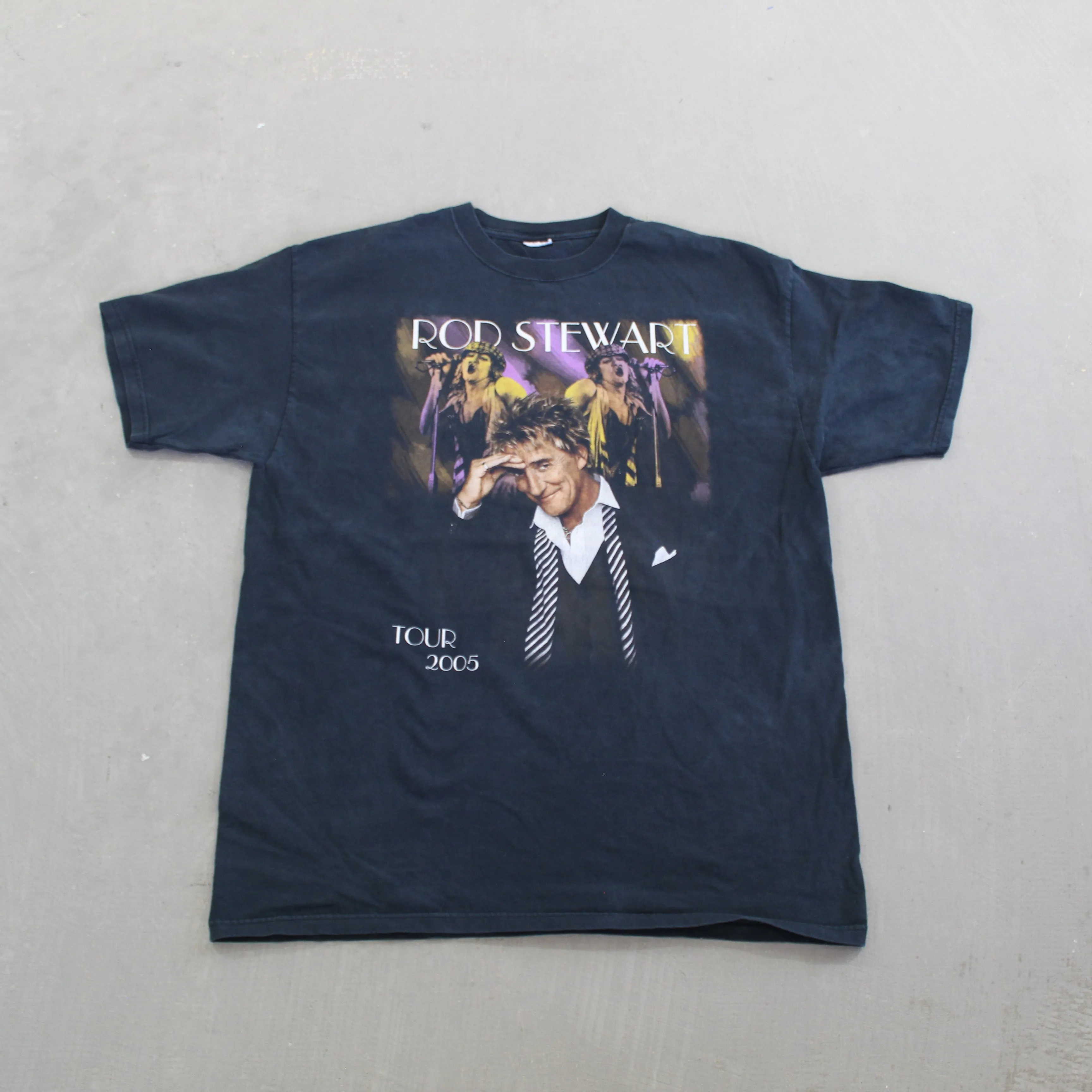 F- Vintage 2005 Rod Stewart Picture Tour Tee sold by HG Vintage
