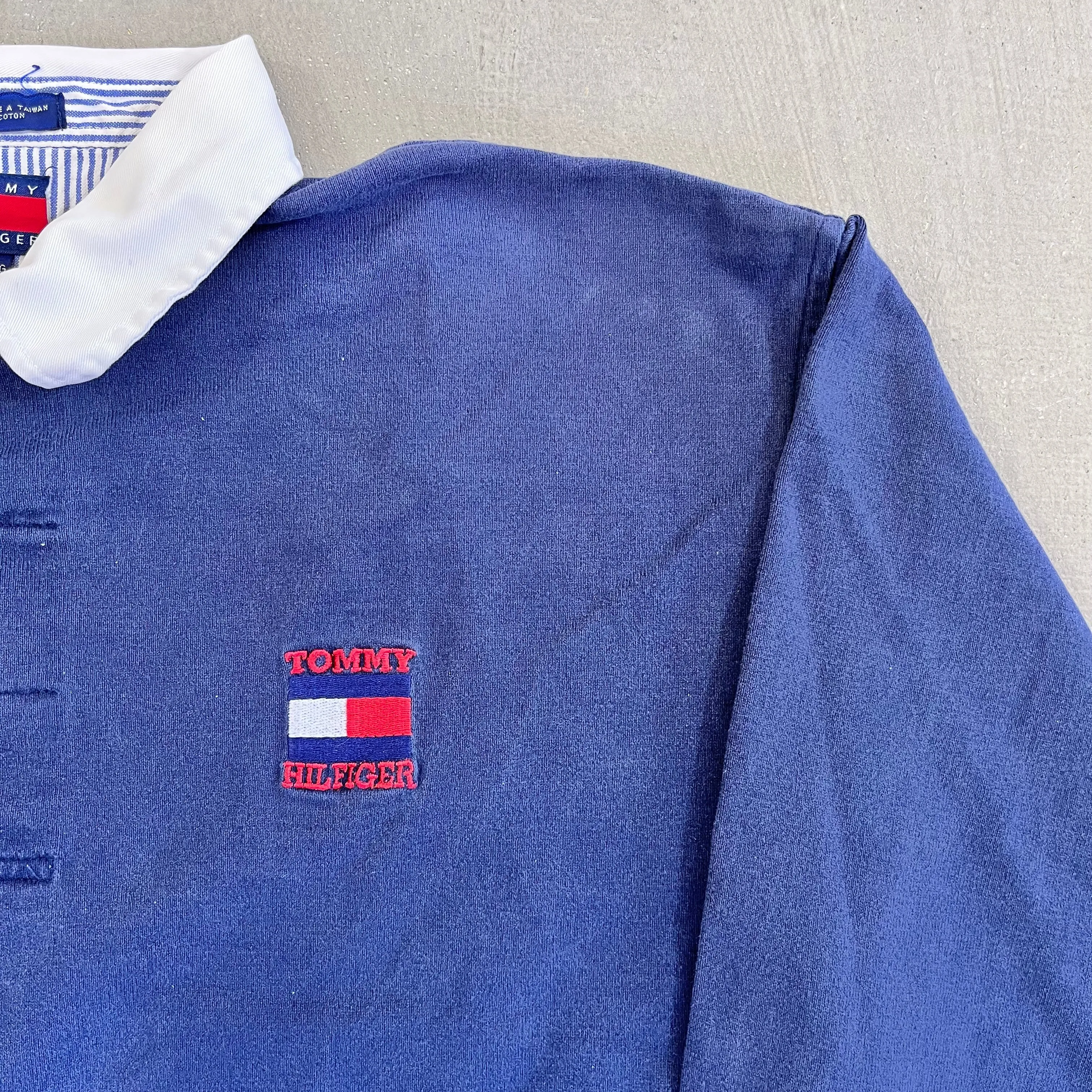 F- Vintage 90s Tommy Hilfiger Embroidered Logo & Crest Rugby Shirt sold by HG Vintage product image thumbnail 5