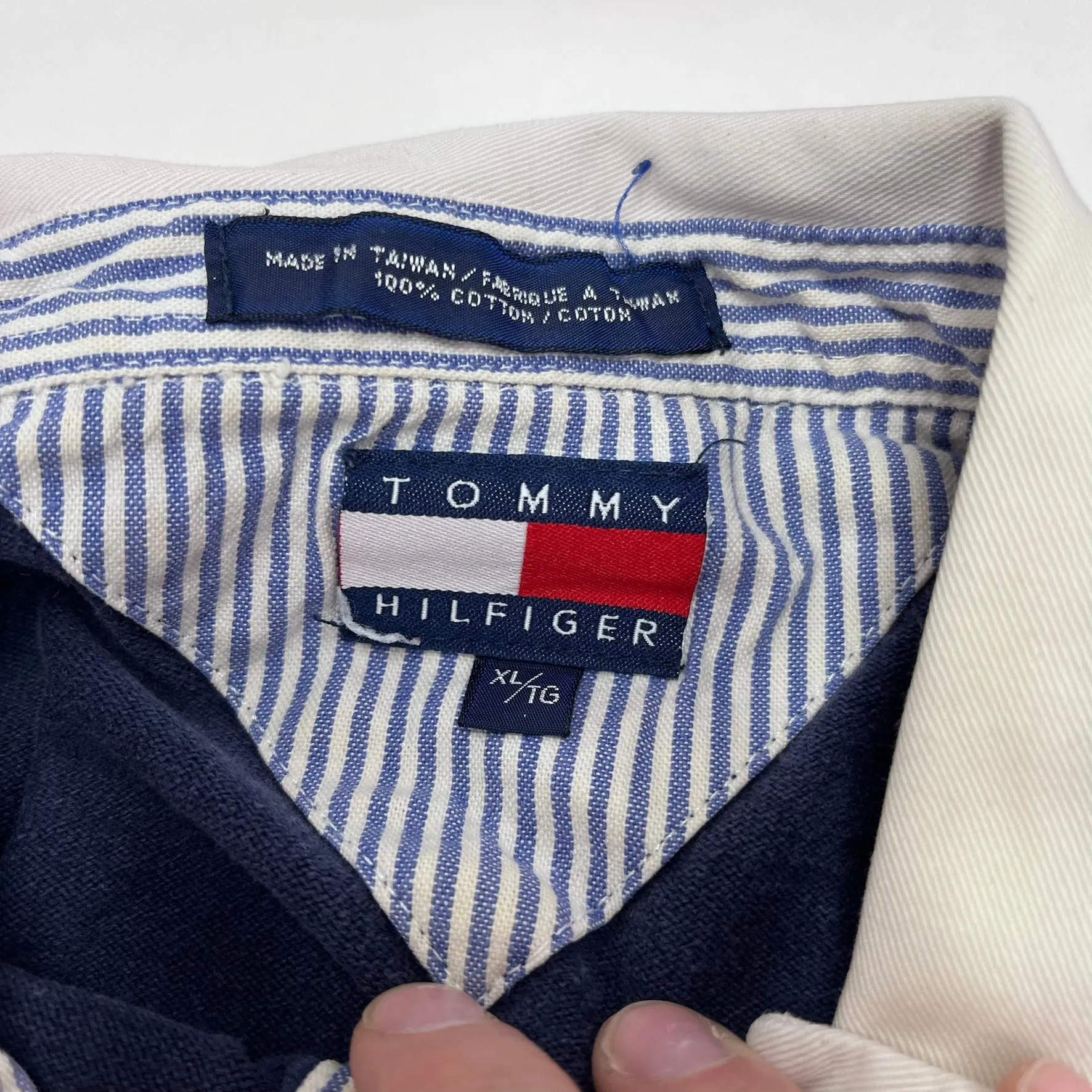 F- Vintage 90s Tommy Hilfiger Embroidered Logo & Crest Rugby Shirt sold by HG Vintage product image thumbnail 4