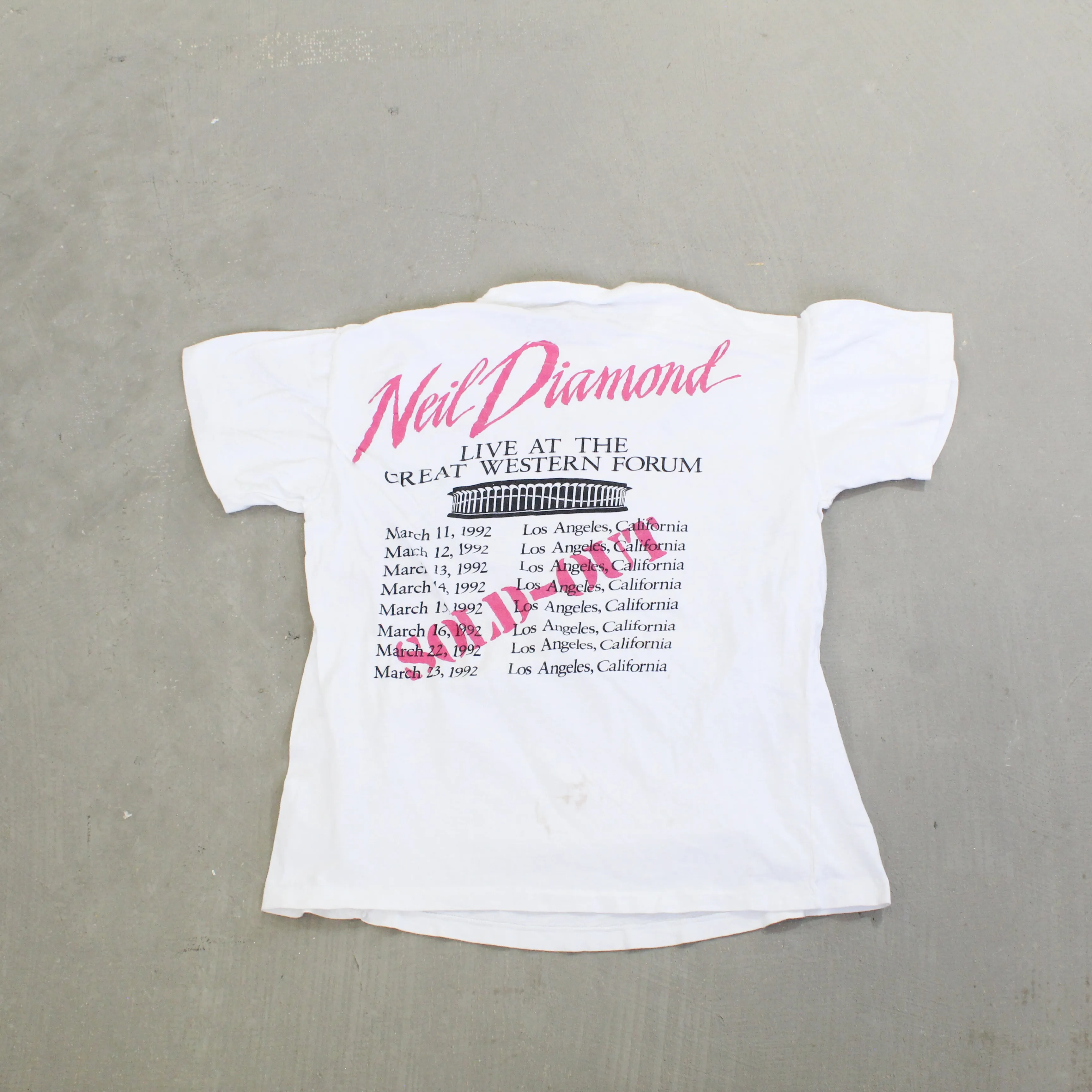 F- Vintage 1992 Neil Diamond In The Round Tour Tee sold by HG Vintage product image thumbnail 3
