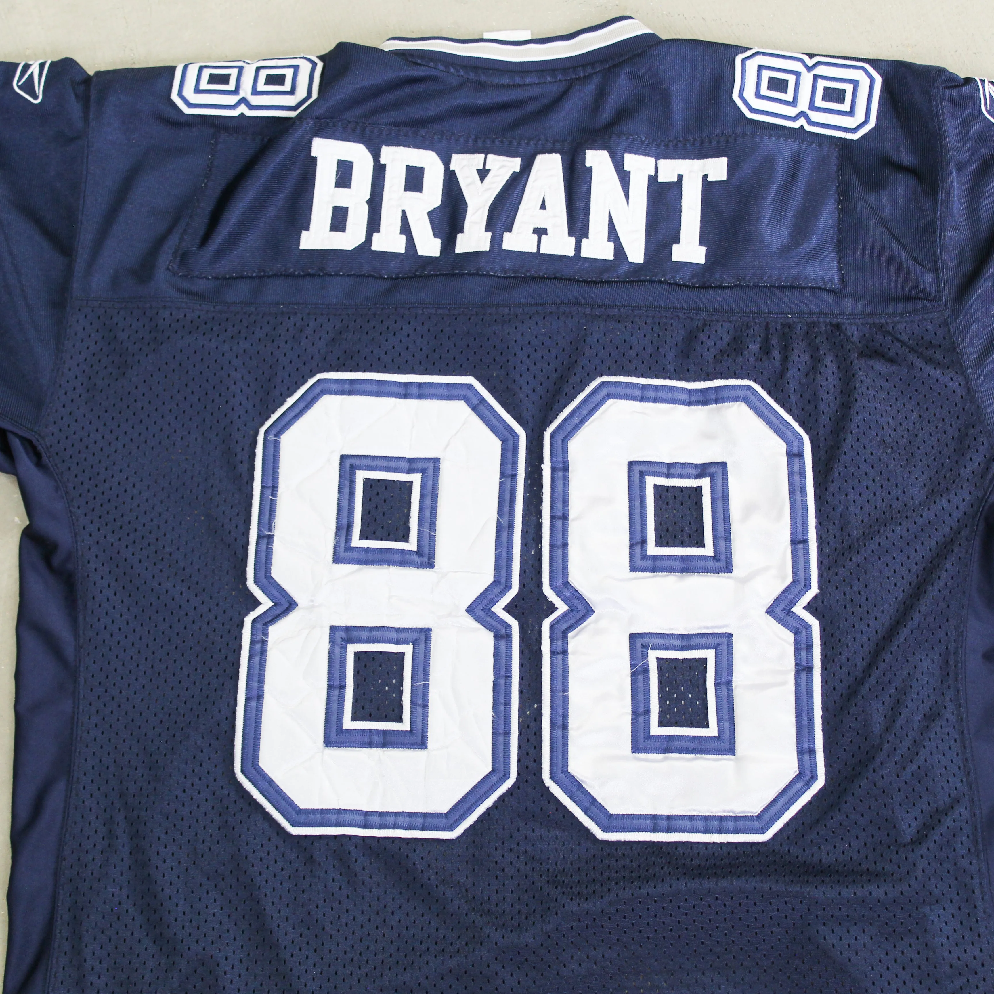 F- 2010 Dallas Cowboys NFL Dez Bryant 88 Reebok Football Jersey sold by HG Vintage product image thumbnail 4