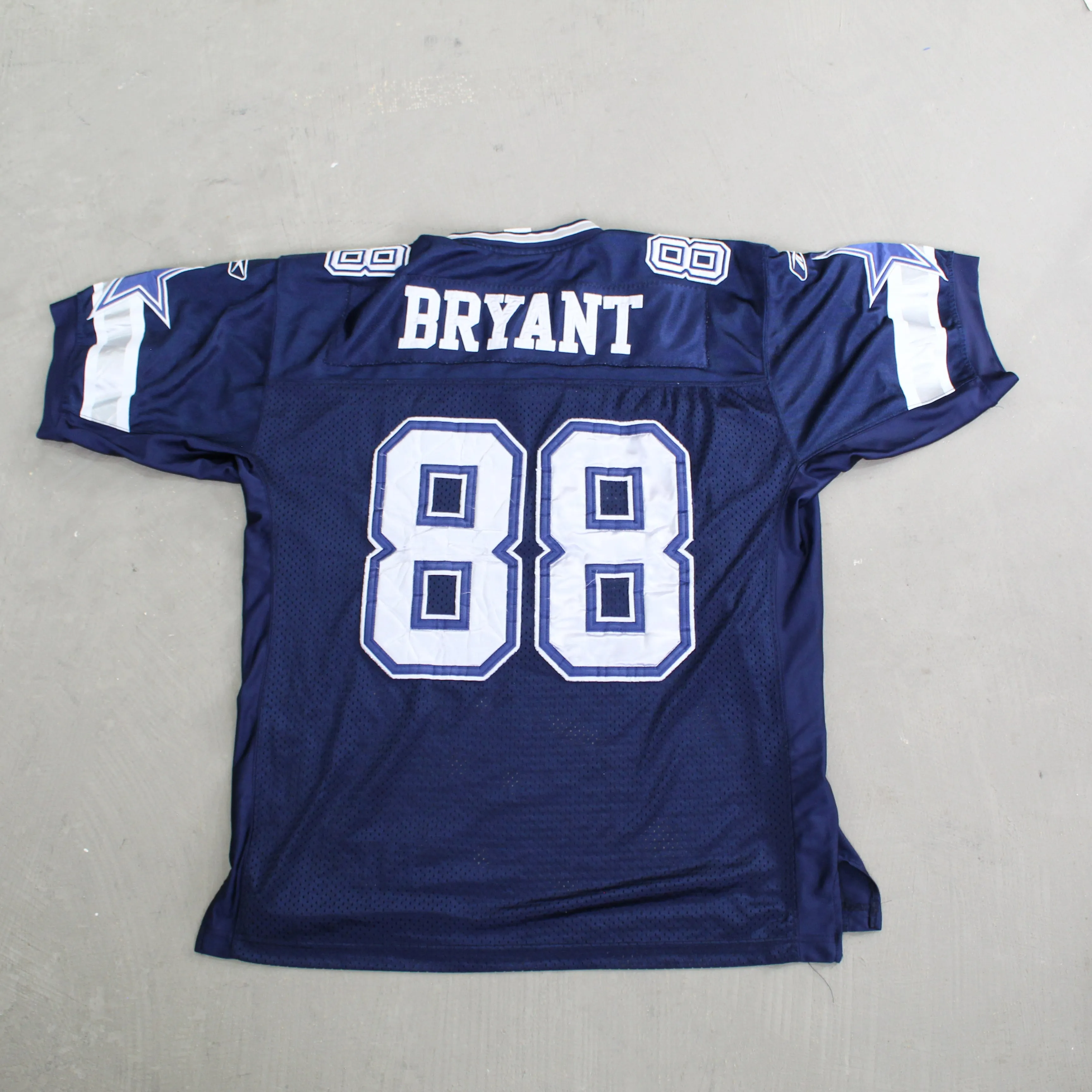 F- 2010 Dallas Cowboys NFL Dez Bryant 88 Reebok Football Jersey sold by HG Vintage product image thumbnail 3
