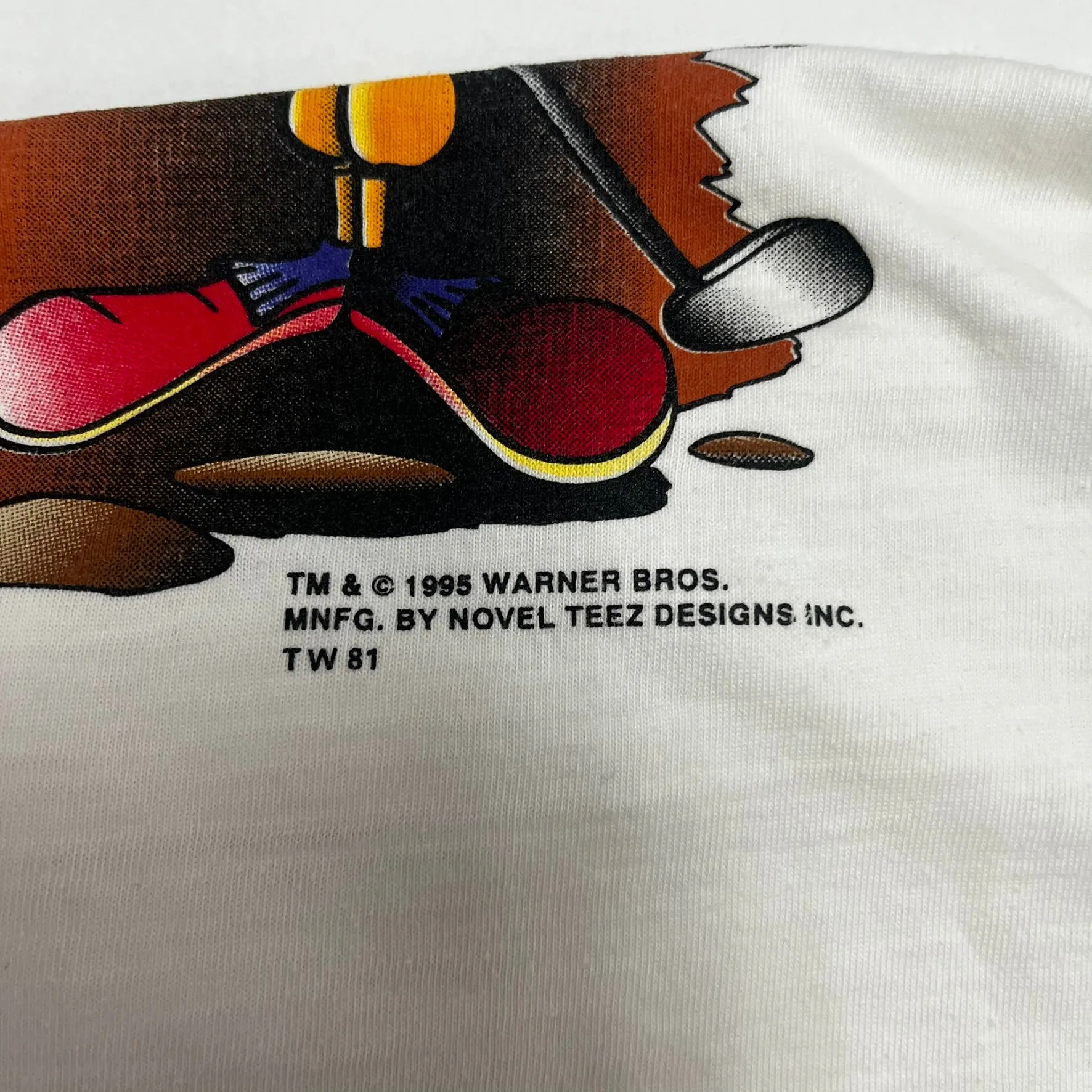 F- Vintage 1995 Looney Tunes Wile E. Coyote & Road Runner Henley Polo Tee sold by HG Vintage product image thumbnail 3