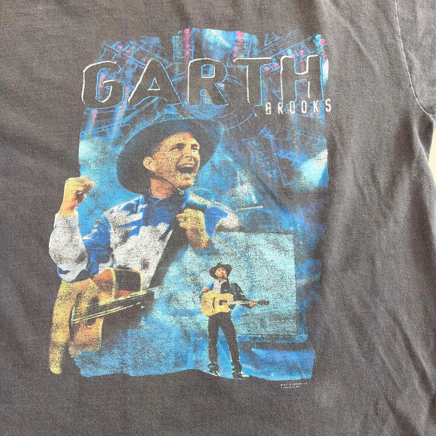 F- Vintage Garth Brook Concert Picture Hanes Heavyweight Tag Tee sold by HG Vintage product image thumbnail 2