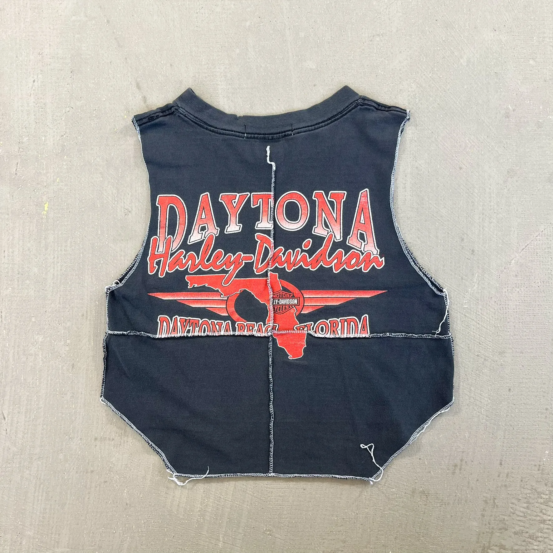 F- HOM Harley Davidson '00 Daytona Reworked Dbl Stitch Crop Top sold by HG Vintage product image thumbnail 4