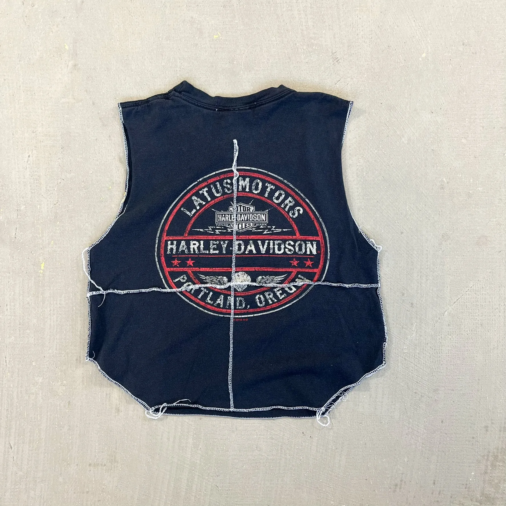 F- HOM Harley Davidson Portland Reworked Dbl Stitch Crop Top sold by HG Vintage product image thumbnail 4