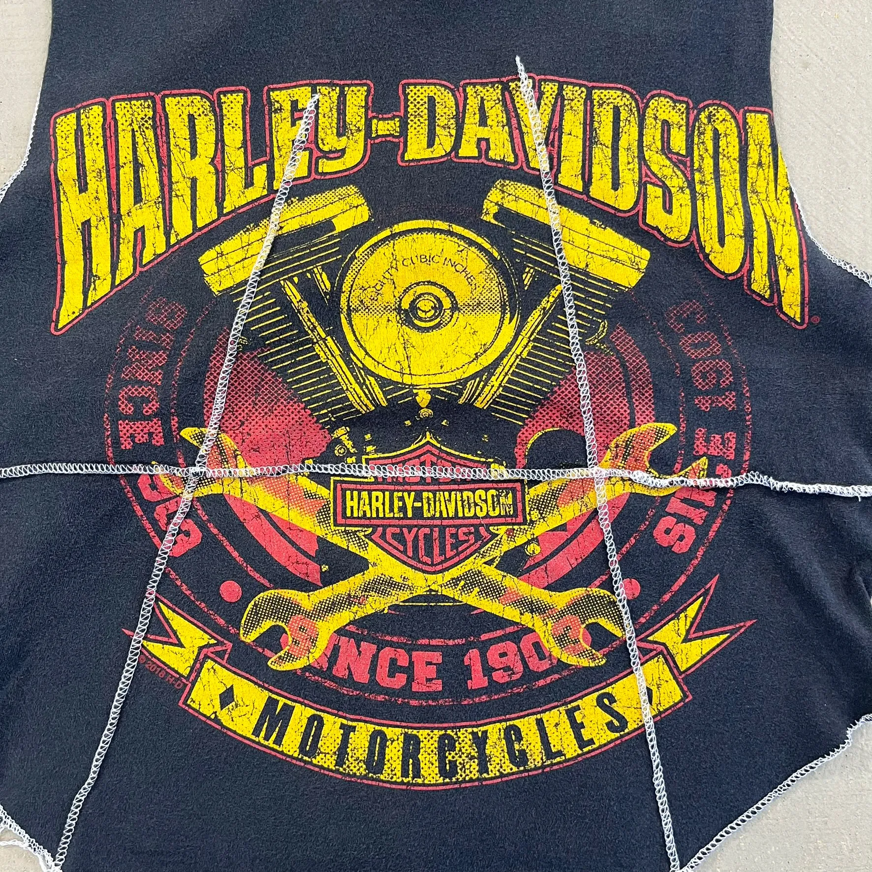 F- HOM Harley Davidson Portland Reworked Dbl Stitch Crop Top sold by HG Vintage product image thumbnail 2