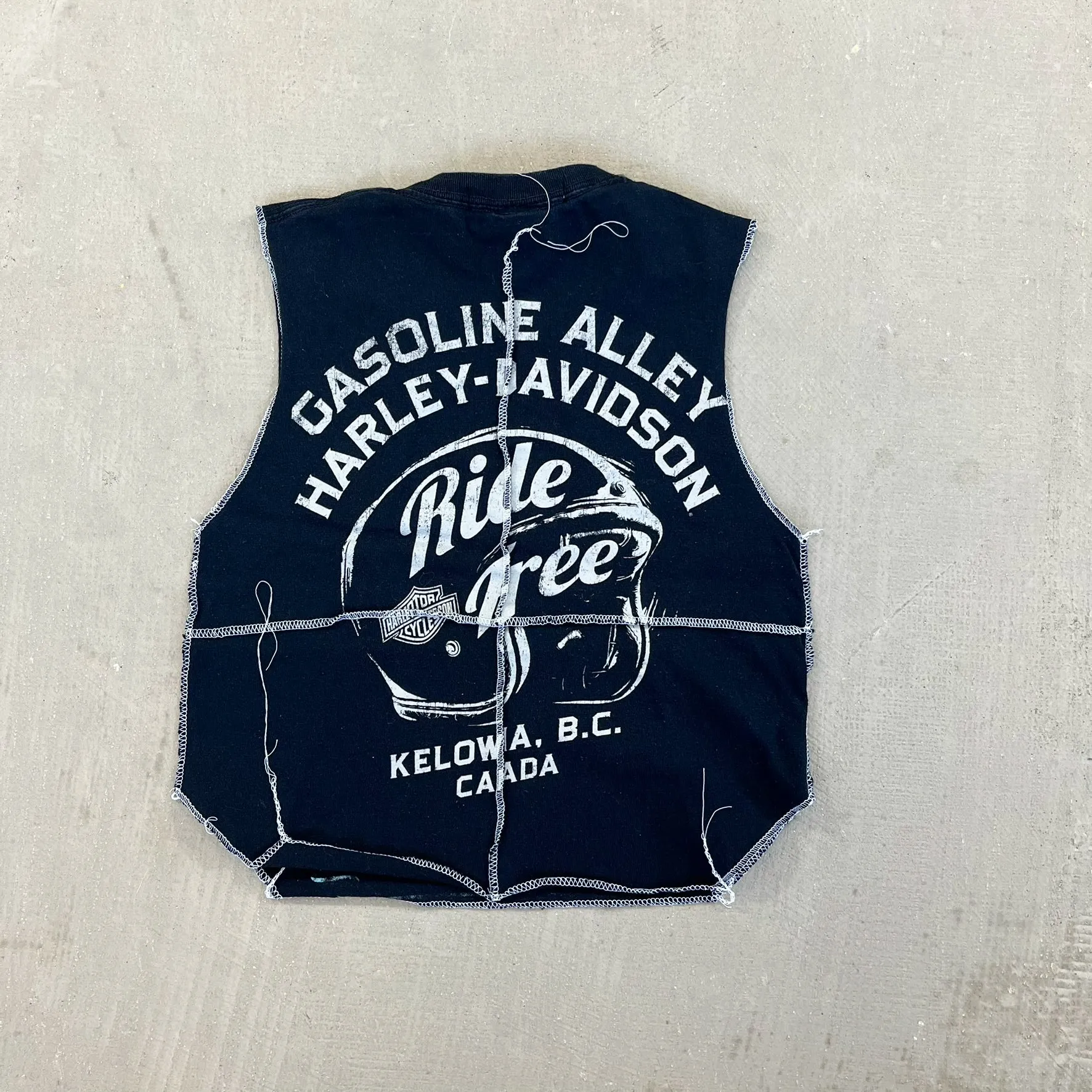 F- HOM Harley Davidson Kelowna Reworked Dbl Stitch Crop Top sold by HG Vintage product image thumbnail 4