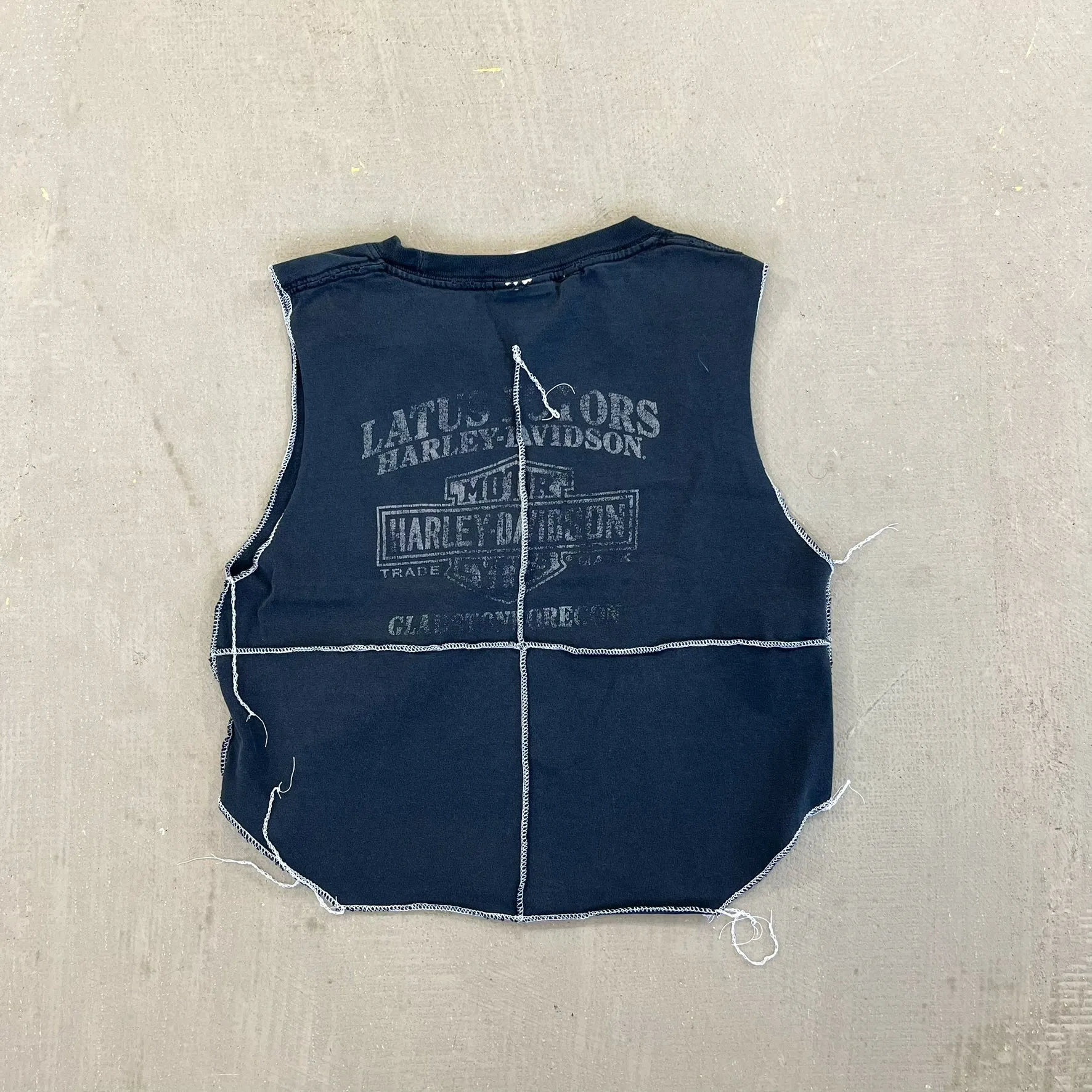 F- HOM Harley Davidson Gladstone Reworked Dbl Stitch Crop Top sold by HG Vintage product image thumbnail 4