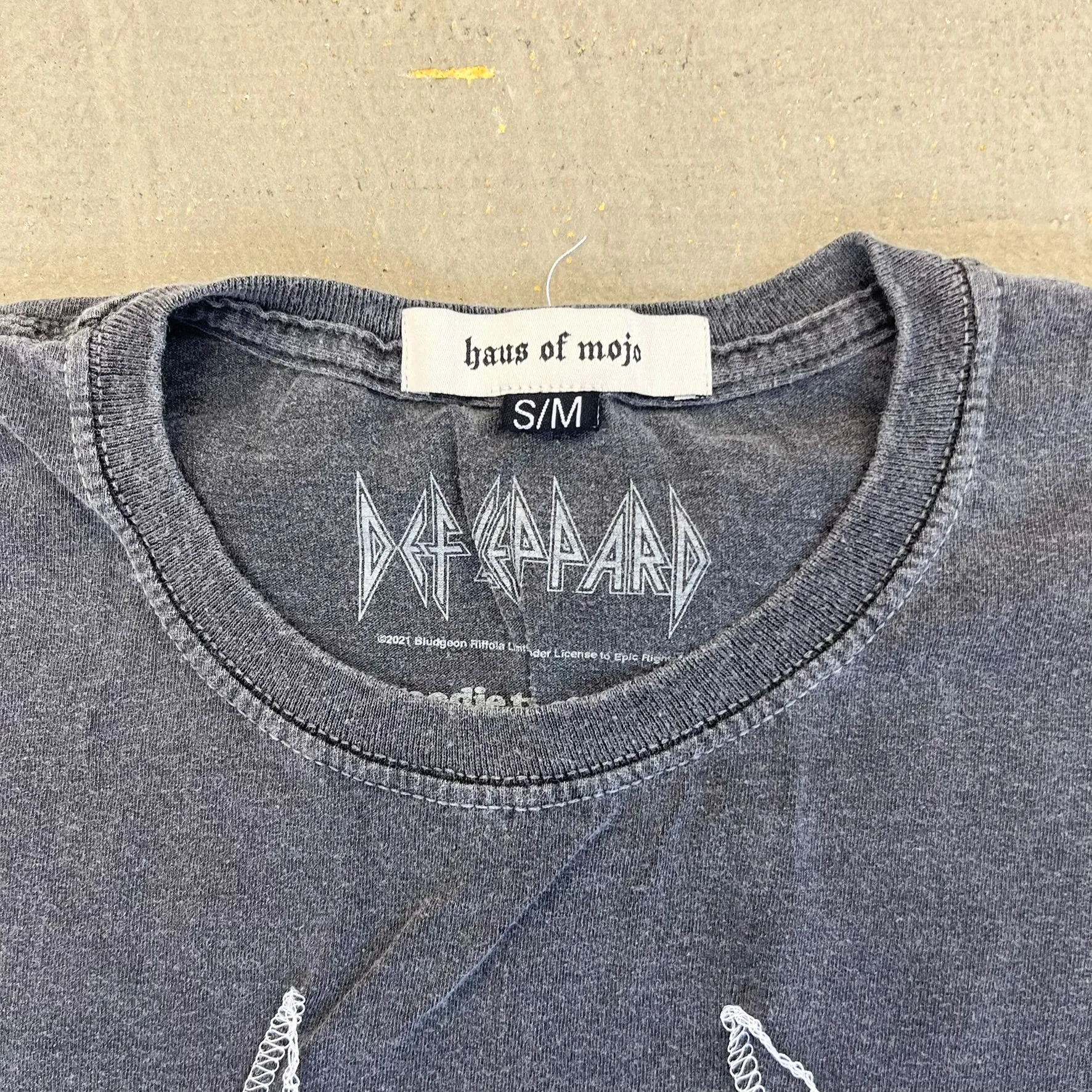F- HOM Def Leppard Reworked Dbl Stitch Crop Top sold by HG Vintage product image thumbnail 3