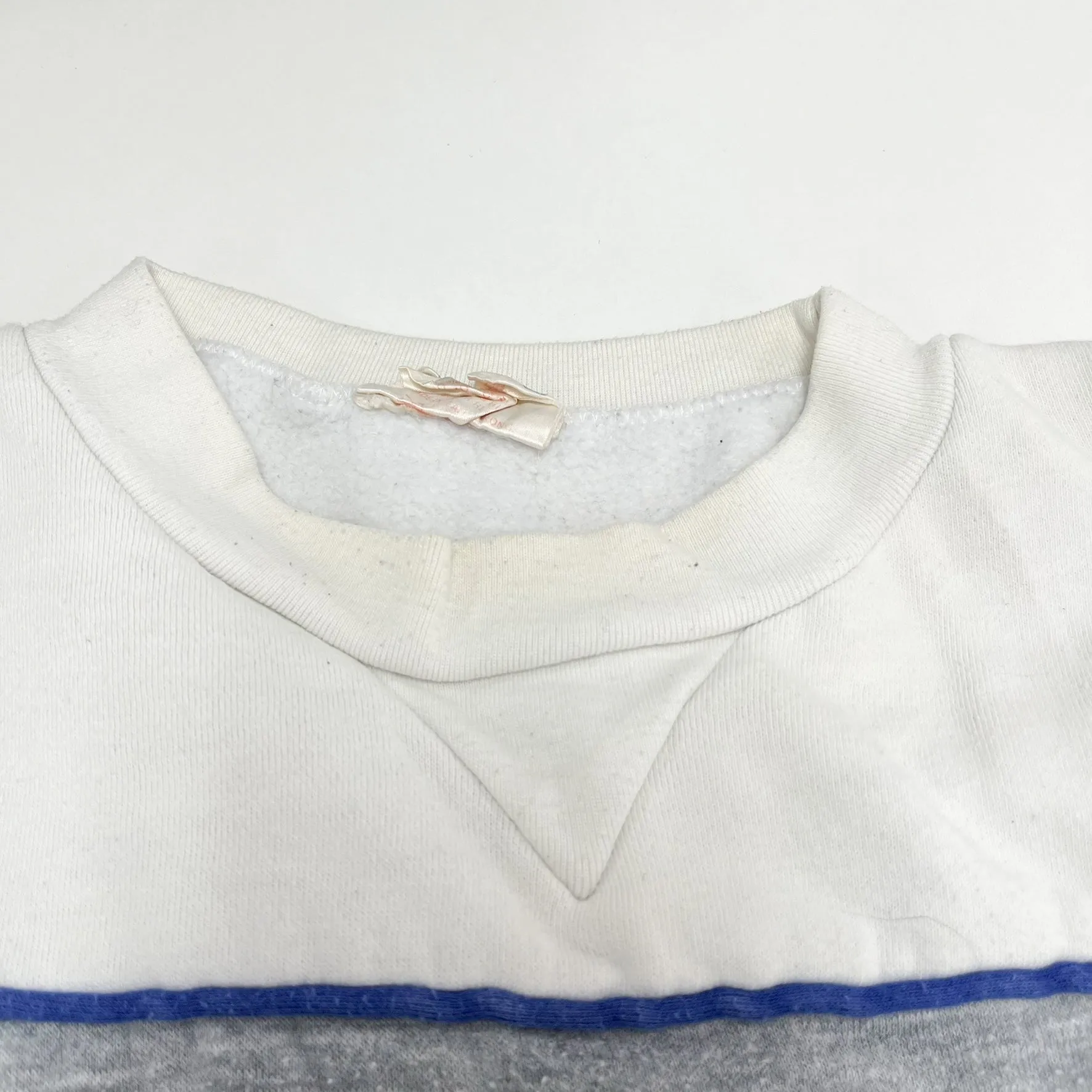 F- Vintage Toronto Blue Jays MLB Logo Crewneck sold by HG Vintage product image thumbnail 3