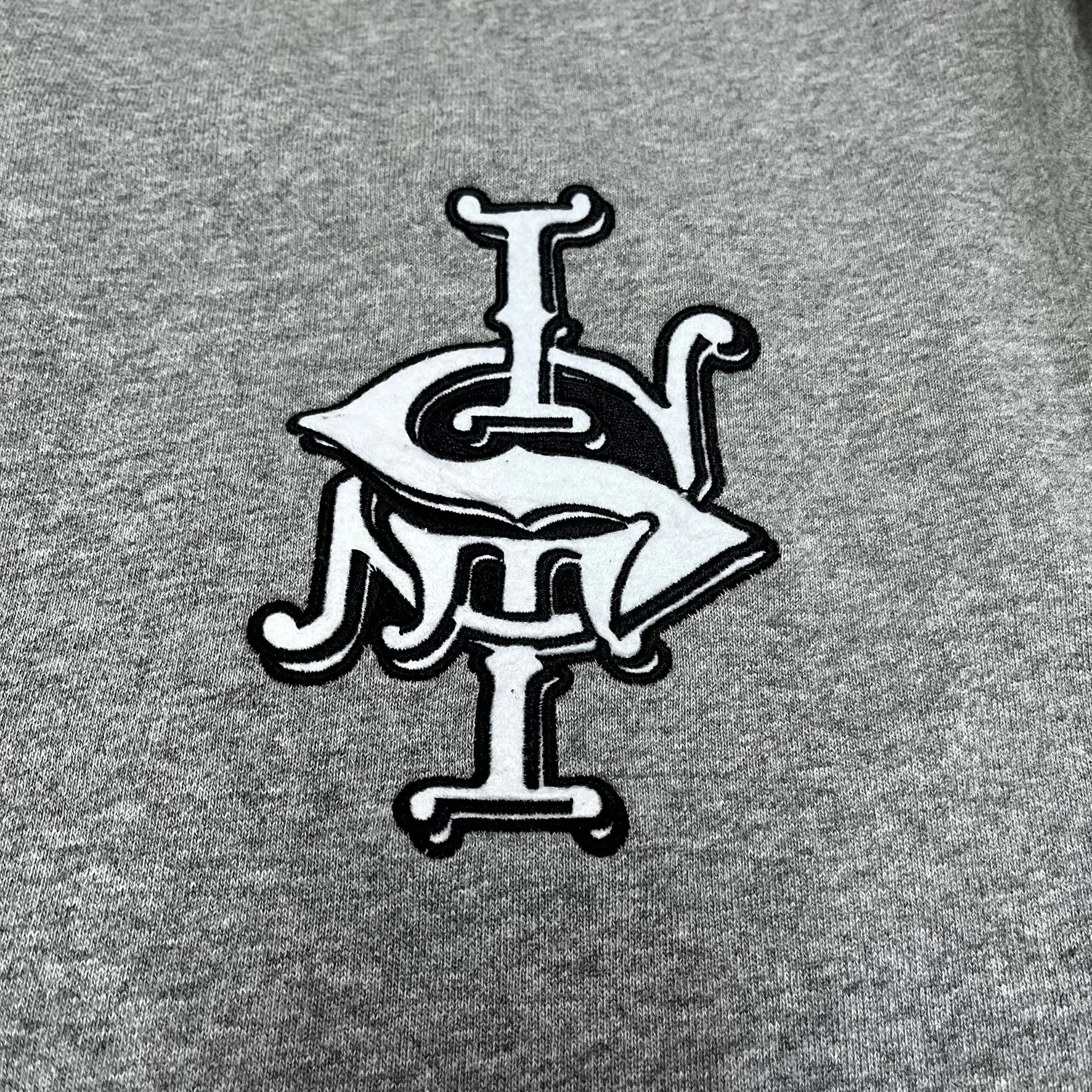 F- Vintage Stussy Simple Logo Embroidered Crewneck sold by HG Vintage product image thumbnail 2