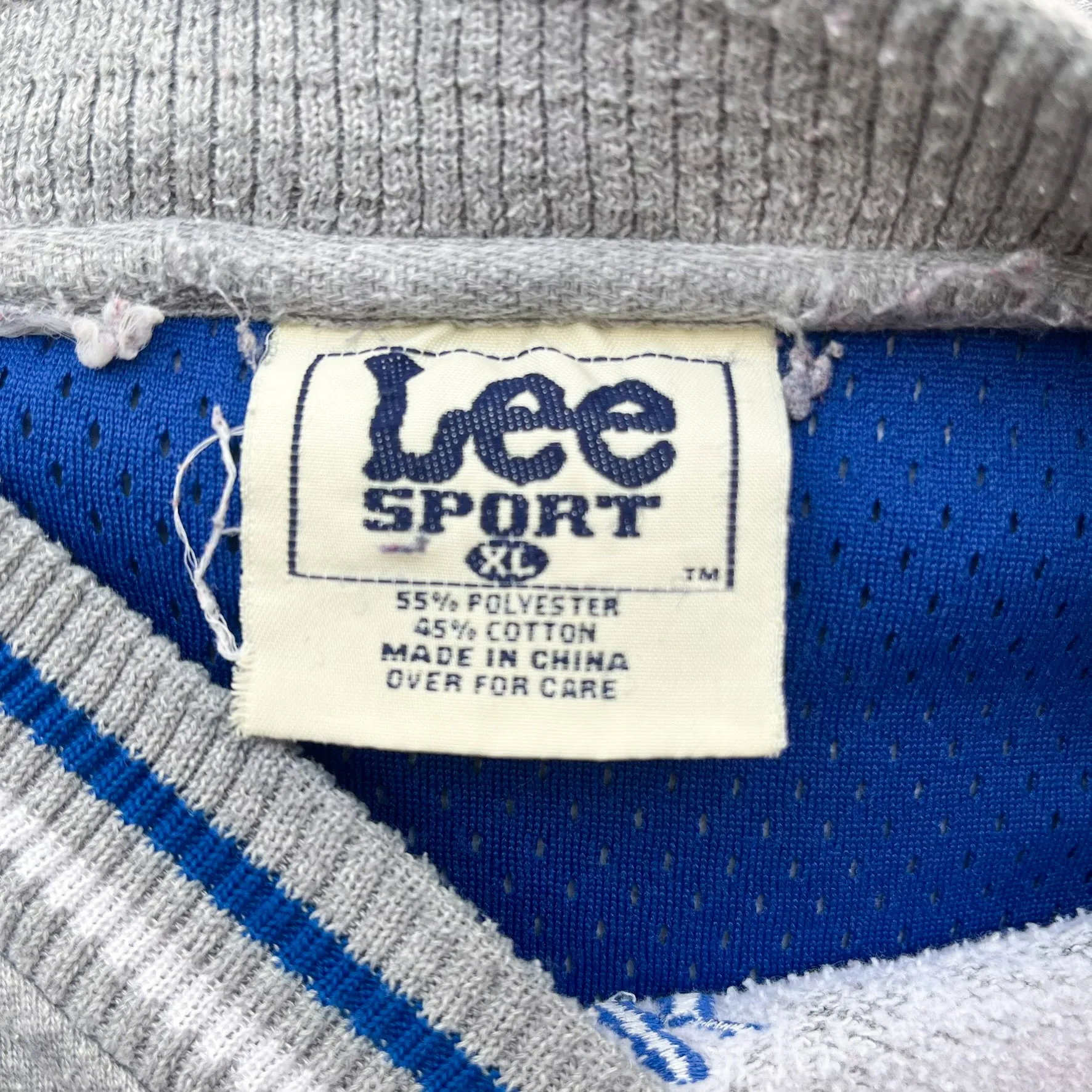 F- Vintage New York Giants NFL Lee Embroidered Text Crewneck sold by HG Vintage product image thumbnail 4