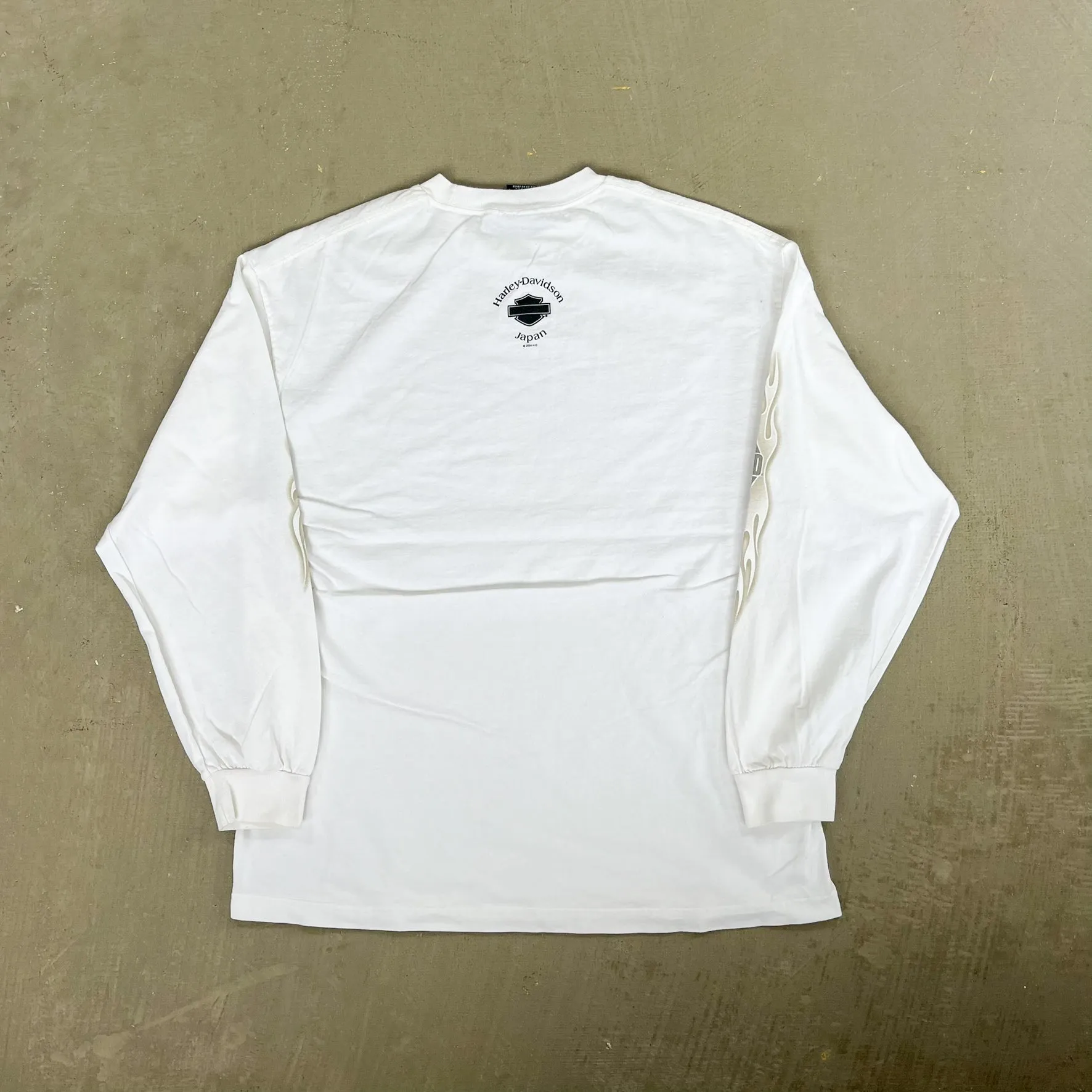 F- Vintage '04 Harley Davidson Japan Flames Graphic Long Sleeve Tee sold by HG Vintage product image thumbnail 4