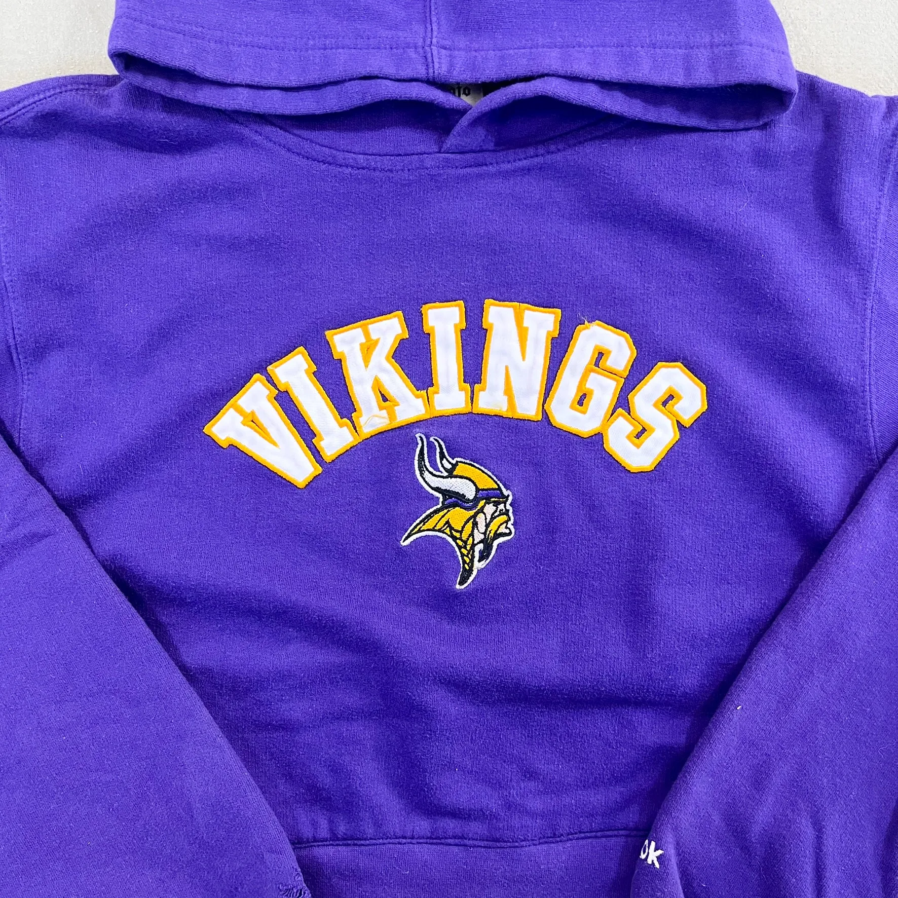 F- HOM Minnesota Vikings Cropped Reworked Hoodie sold by HG Vintage product image thumbnail 2