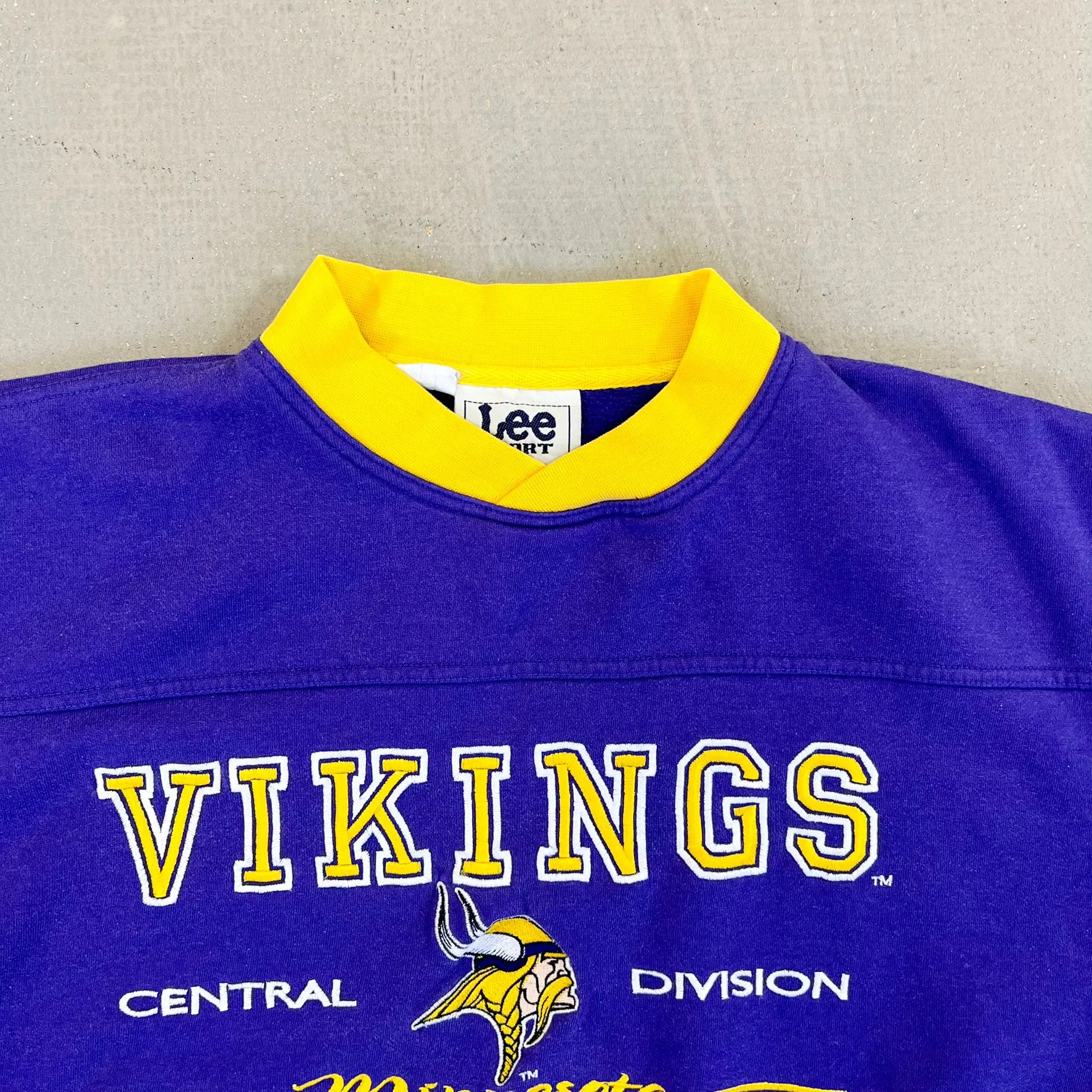 F- Vintage Minnesota Vikings NFL Lee Embroidered Logo & Text Crewneck sold by HG Vintage product image thumbnail 3