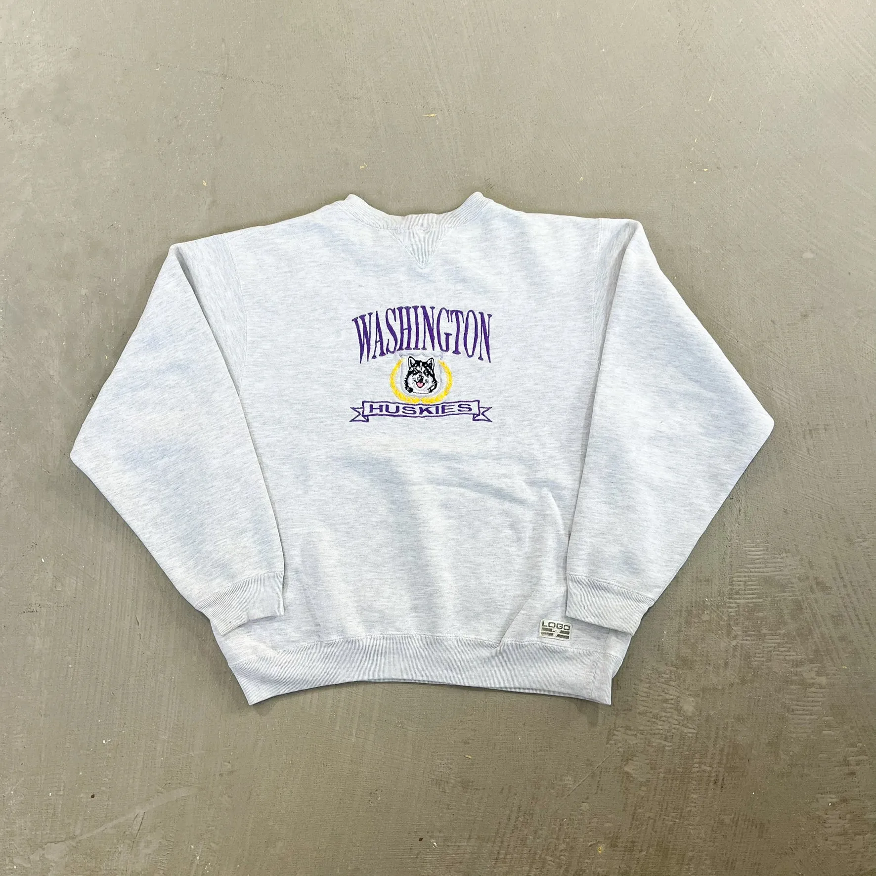 F- Vintage University Of Washington Logo 7 Embroidered Logo/Text Crewneck sold by HG Vintage