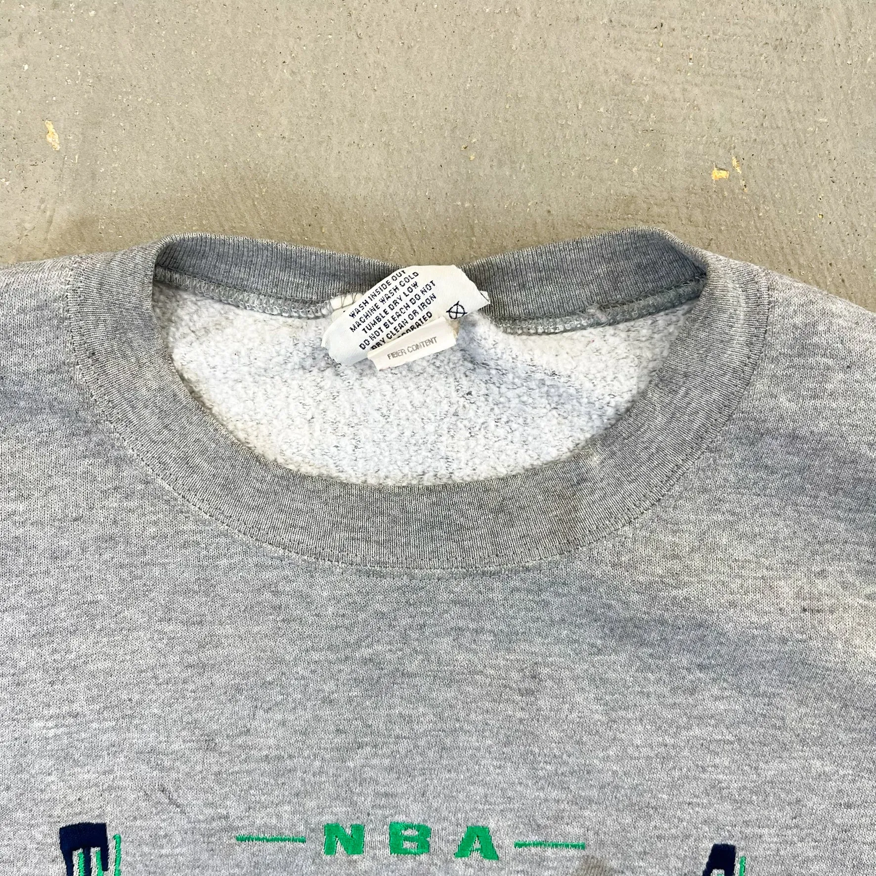 F- Vintage Minnesota Timberwolves NBA Lee Embroidered Text/Logo Crewneck sold by HG Vintage product image thumbnail 5