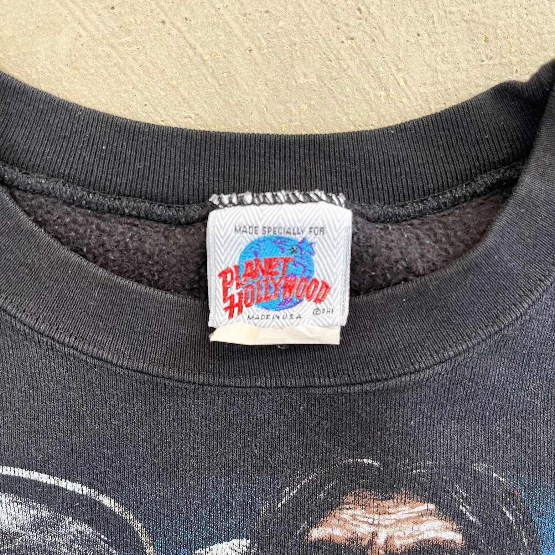 F- Vintage Planet Hollywood Cherokee Reservation Graphic Crewneck sold by HG Vintage product image thumbnail 3