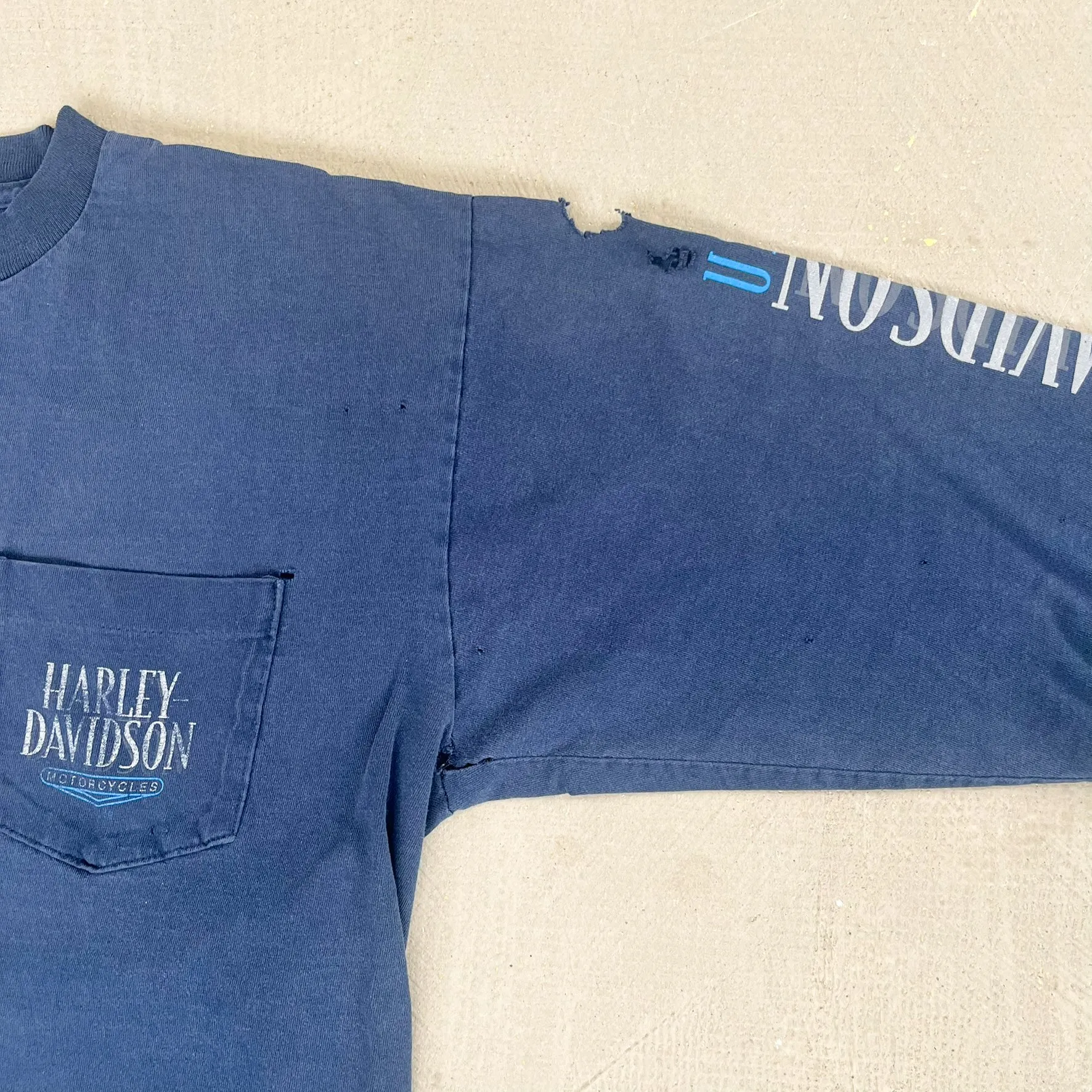 F- Vintage '02 Harley Davidson Mansfield PA Long Sleeve Tee sold by HG Vintage product image thumbnail 5