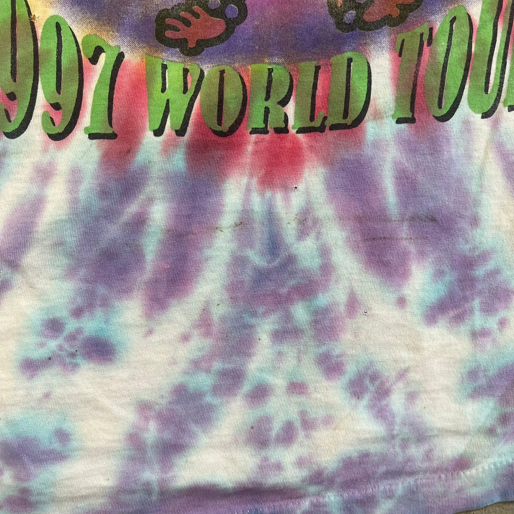 F- Vintage '97 The Dave Matthews Band World Tour Tie Dye Single Stitch Tee sold by HG Vintage product image thumbnail 5