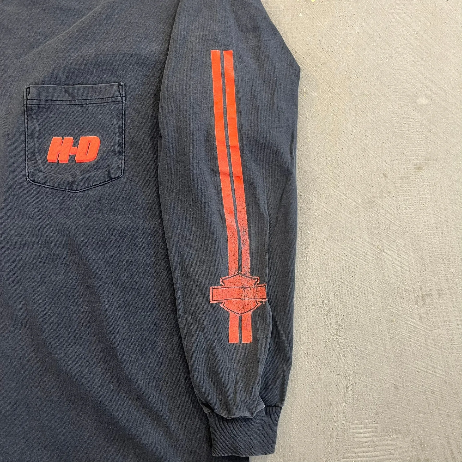 F- Vintage '03 Harley Davidson El Paso Texas Pocket Long Sleeve Tee sold by HG Vintage product image thumbnail 3