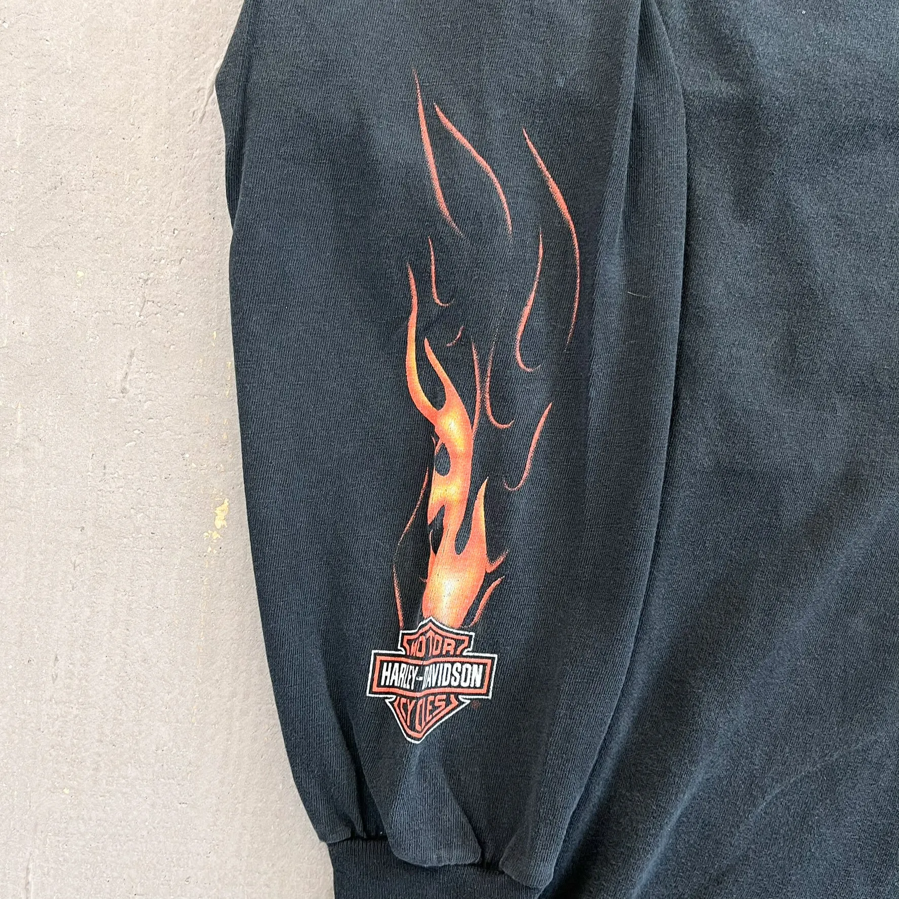F- Vintage '05 Harley Davidson Kelowna BC Fire Graphic Long Sleeve Tee sold by HG Vintage product image thumbnail 3