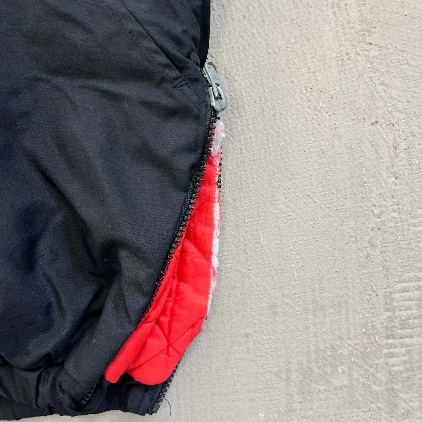 F- Vintage Chicago Bulls NBA Chalk Line Anorak Hooded Winter Jacket sold by HG Vintage product image thumbnail 3