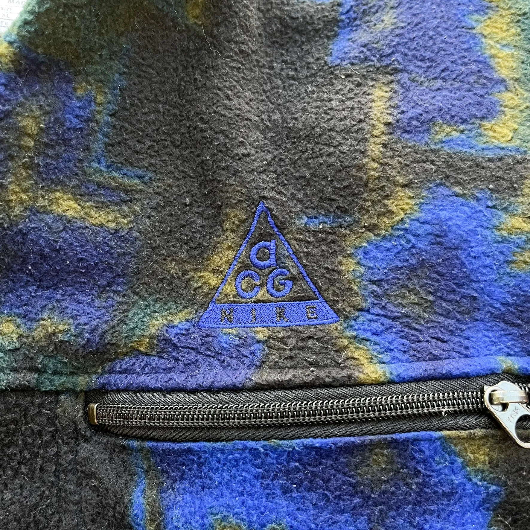 F- Vintage Nike ACG Half Zip All Over Print Polar Fleece sold by HG Vintage product image thumbnail 3