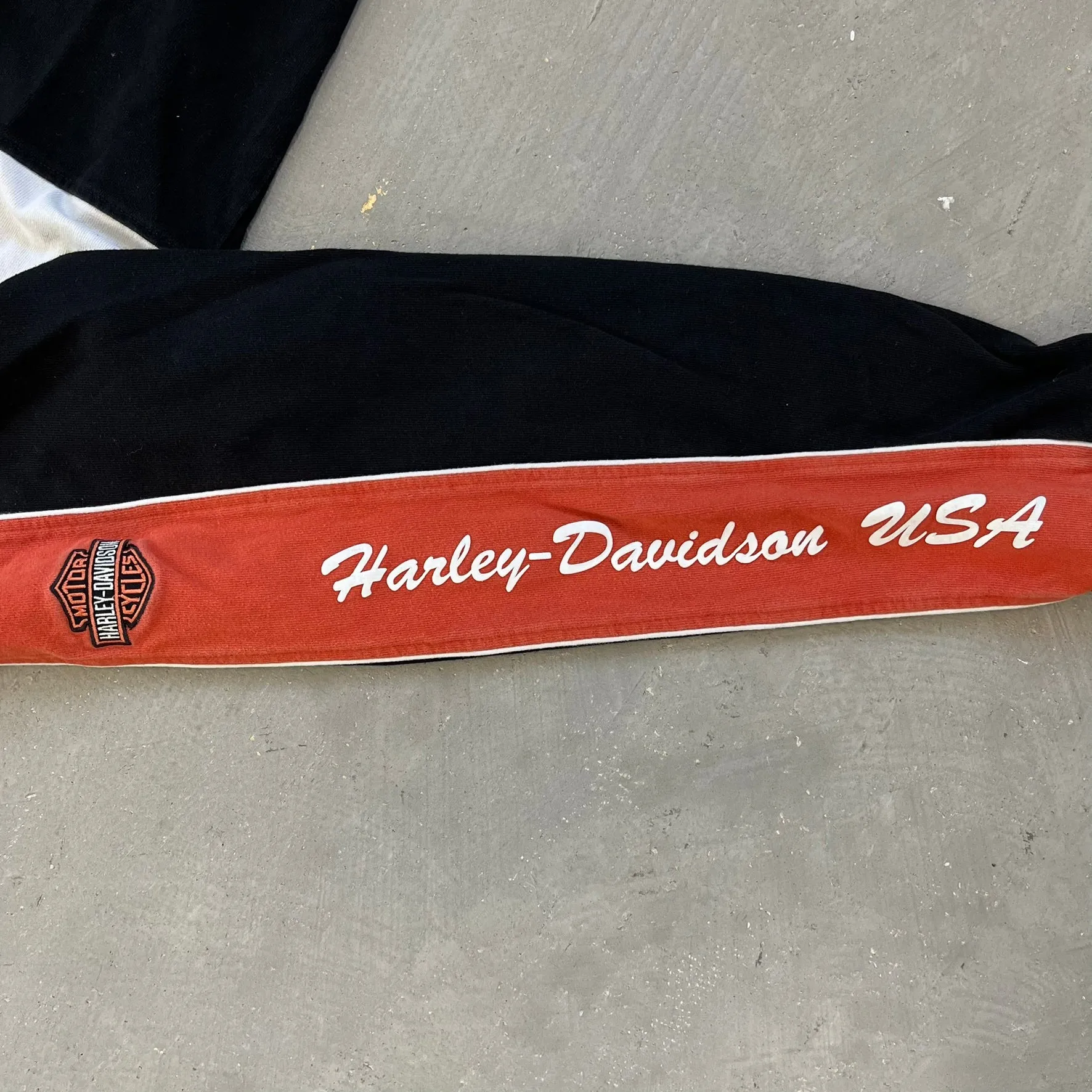 F- Harley Davidson Motorcycles Embroidered Text Heavy Long Sleeve sold by HG Vintage product image thumbnail 3