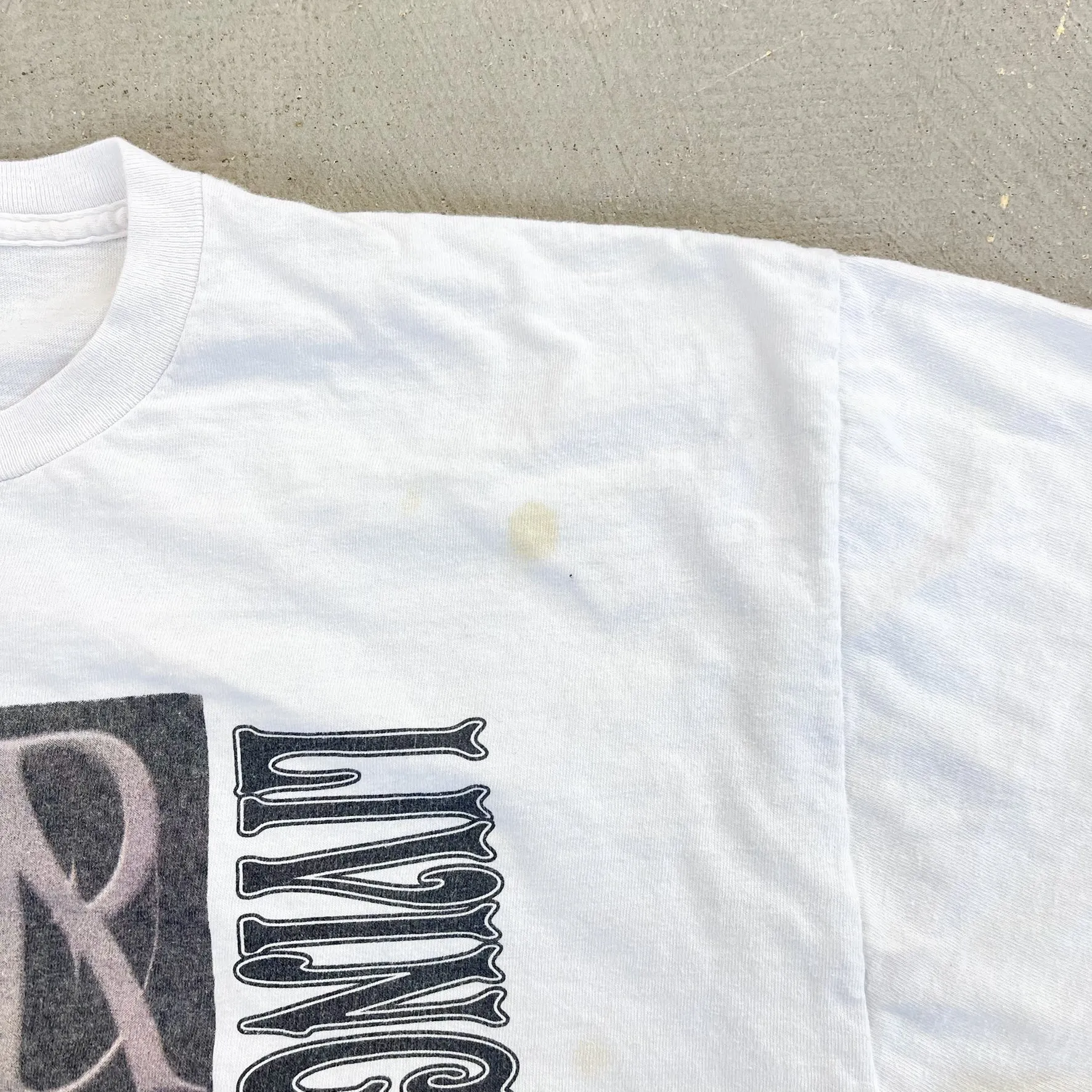 F- Vintage '02 Cher Living Proof Tour Picture Tee sold by HG Vintage product image thumbnail 3