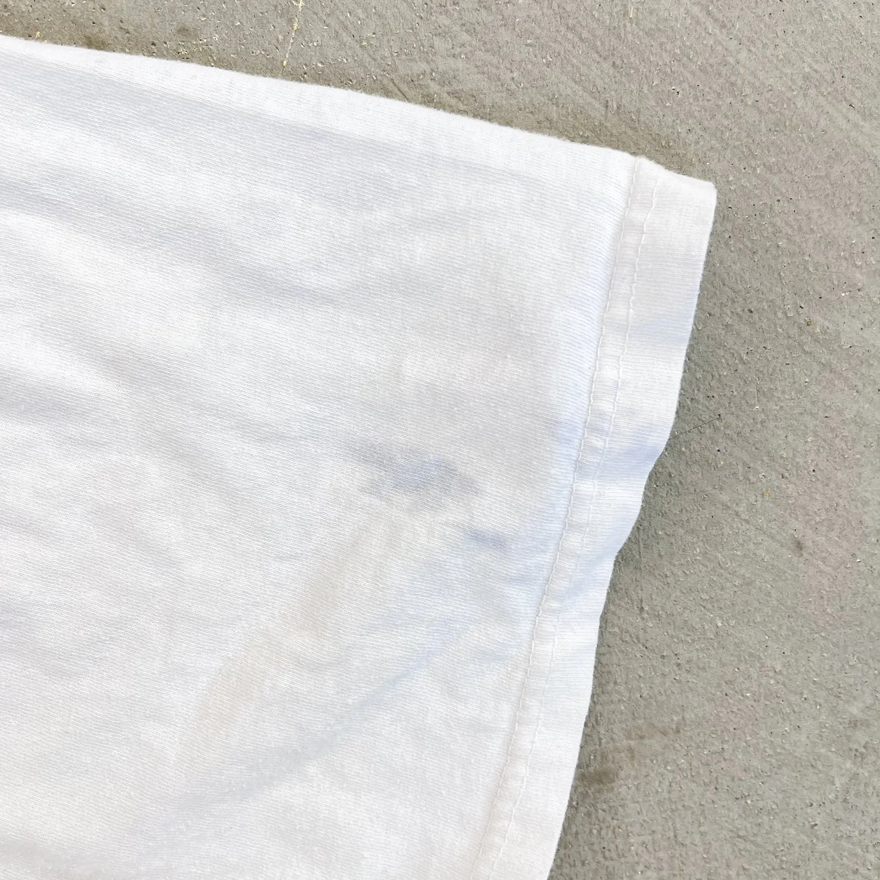 F- Vintage '02 Cher Living Proof Tour Picture Tee sold by HG Vintage product image thumbnail 4