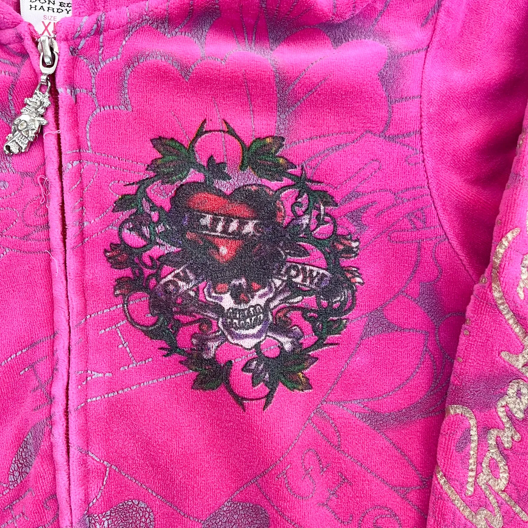 F- Vintage Ed Hardy Ladies Heart & Vines Graphic Velour Zip Up Hoodie sold by HG Vintage product image thumbnail 3