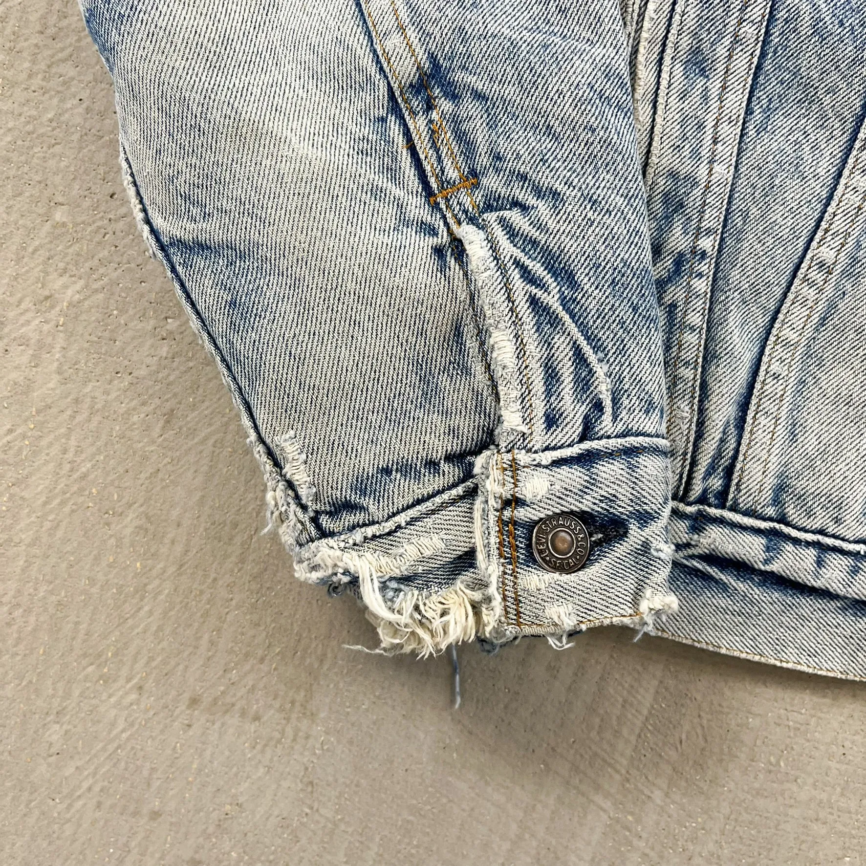 F- HOM Levi's Tupac Reworked Blanket Line Denim Jacket sold by HG Vintage product image thumbnail 5