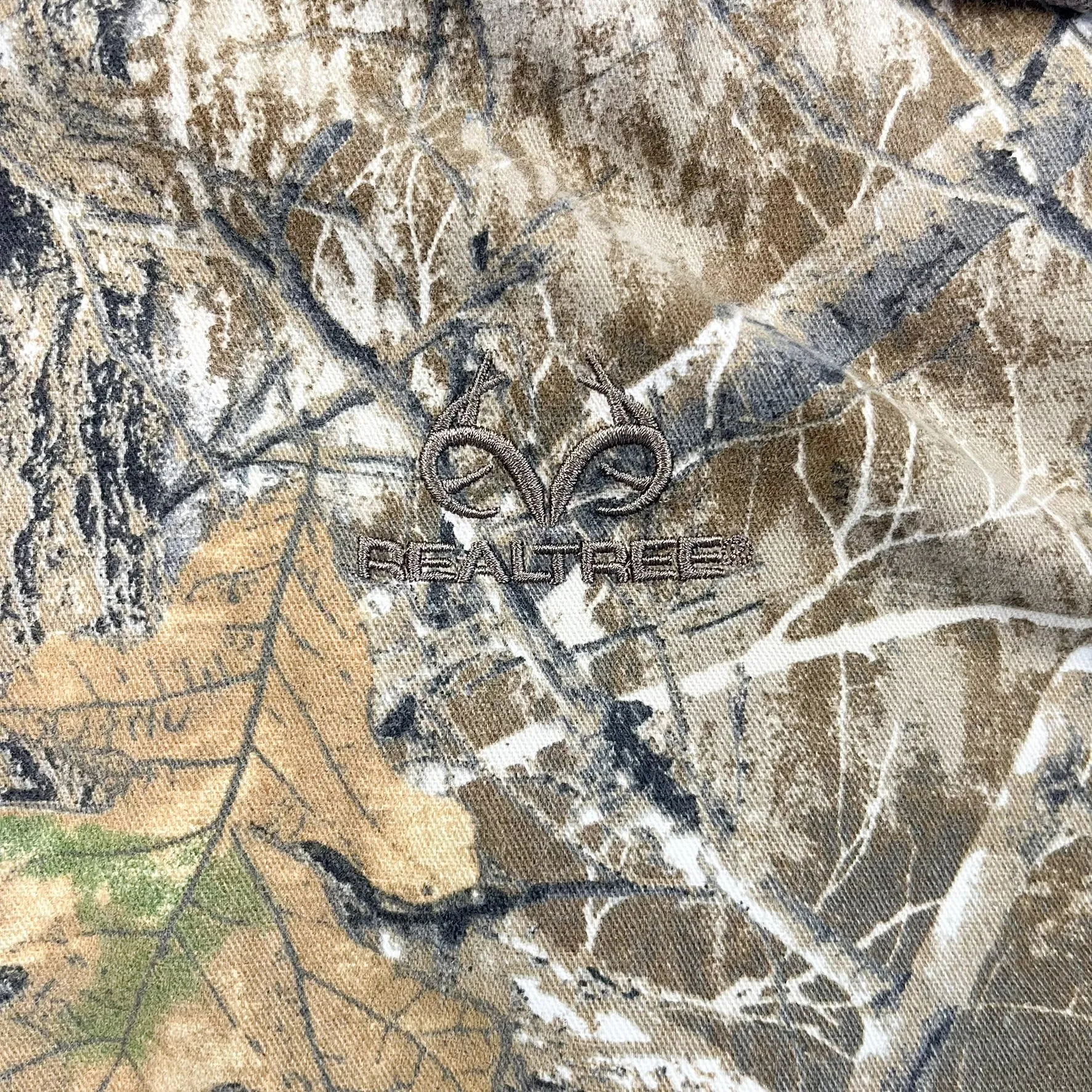 F- Real Tree Camo Edge Pattern Hooded Zip Up Winter Jacket sold by HG Vintage product image thumbnail 4