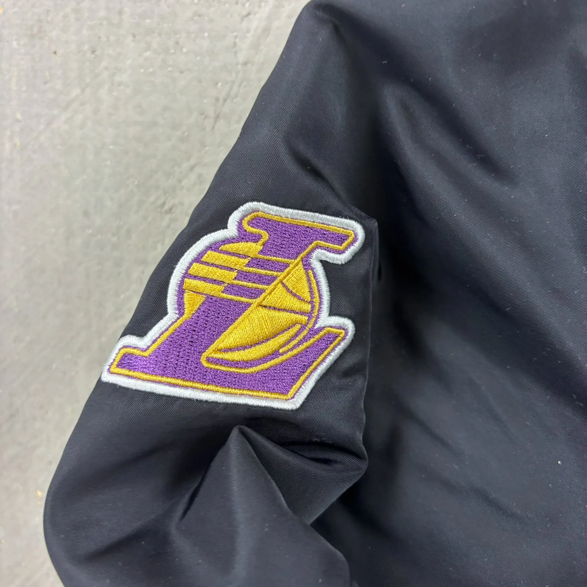 F- Vintage Los Angeles Lakers NBA Satin Bomber Jacket sold by HG Vintage product image thumbnail 4
