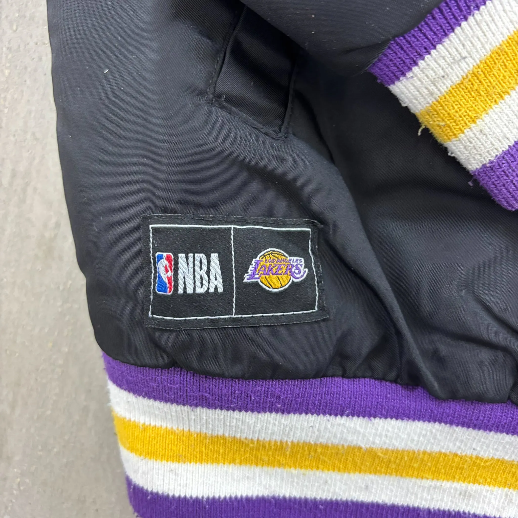 F- Vintage Los Angeles Lakers NBA Satin Bomber Jacket sold by HG Vintage product image thumbnail 5