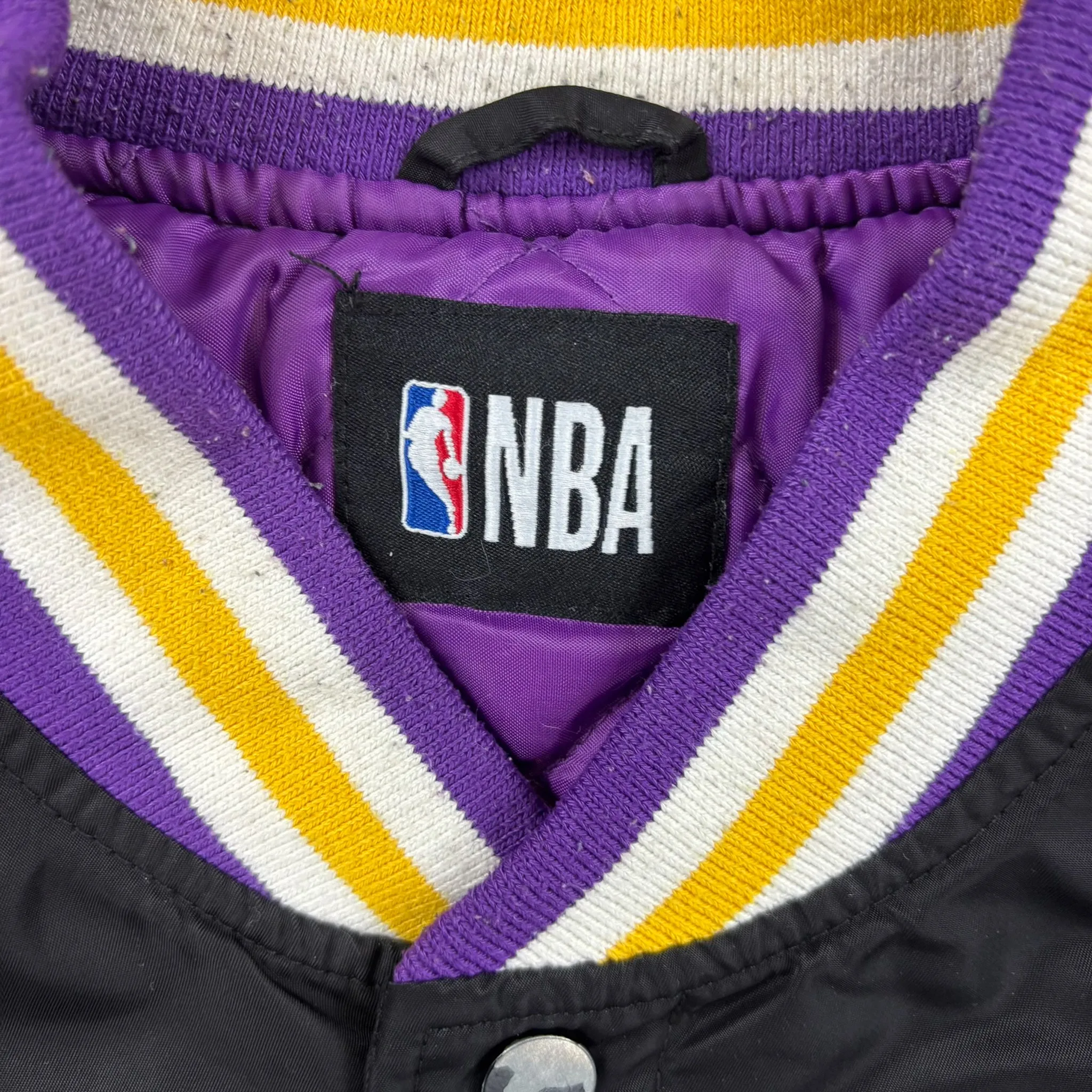 F- Vintage Los Angeles Lakers NBA Satin Bomber Jacket sold by HG Vintage product image thumbnail 3