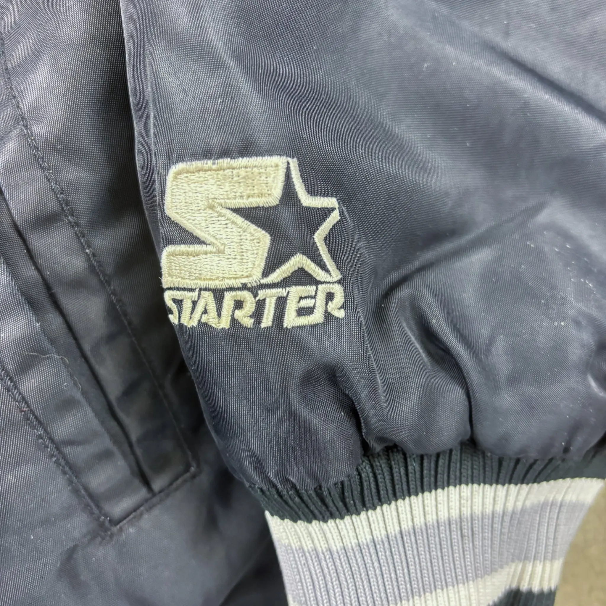F- Vintage Chicago White Sox MLB Starter Diamond Collection Bomber Jacket sold by HG Vintage product image thumbnail 4