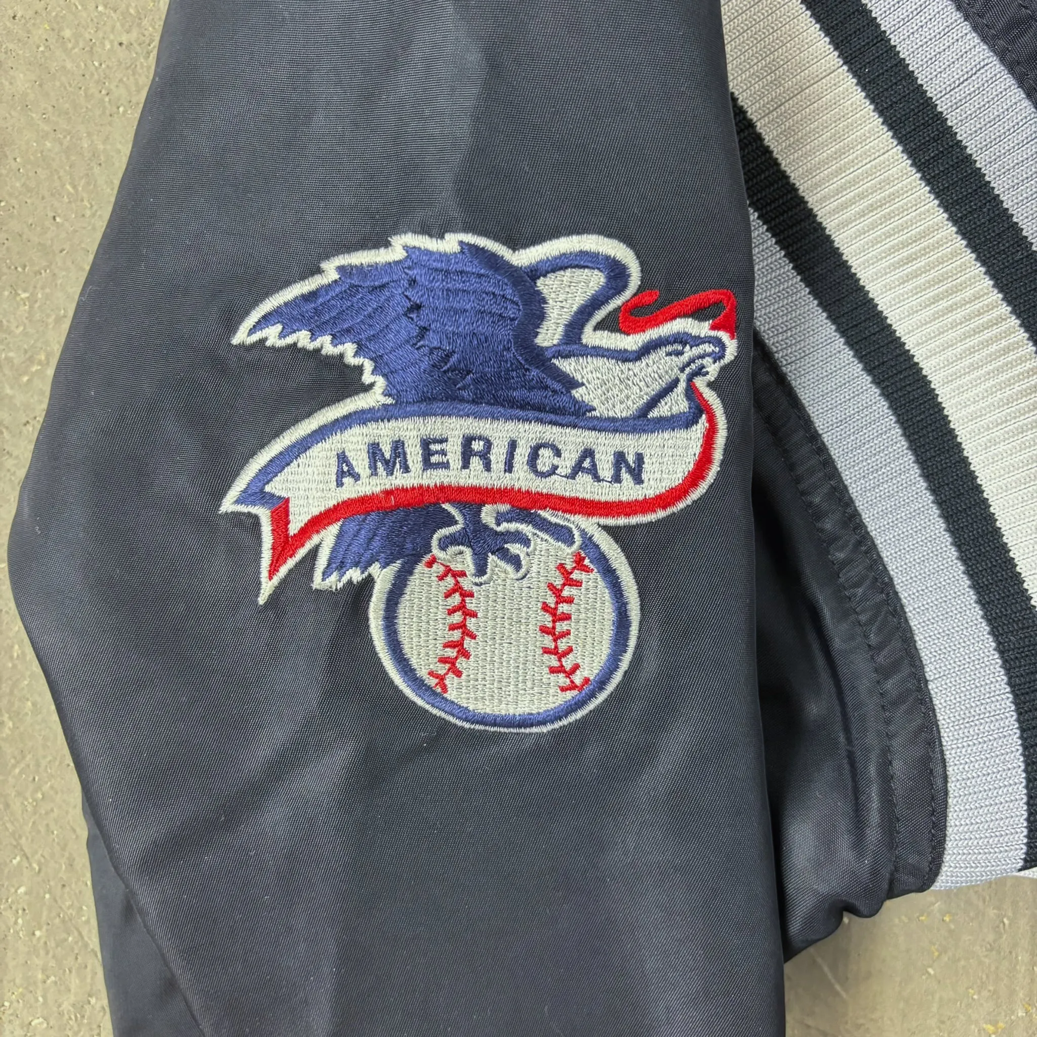 F- Vintage Chicago White Sox MLB Starter Diamond Collection Bomber Jacket sold by HG Vintage product image thumbnail 5