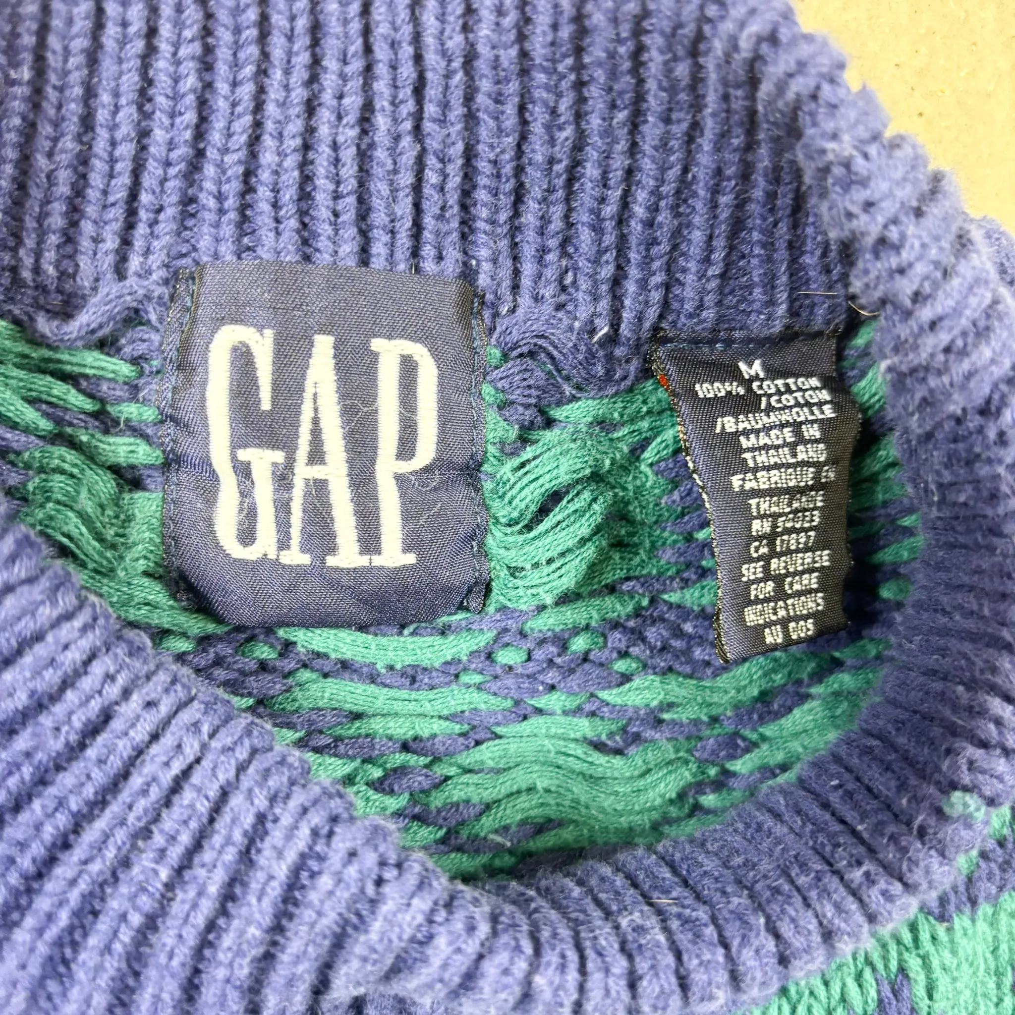 F- Vintage Gap Heavy Pattern Knit Sweater sold by HG Vintage product image thumbnail 2