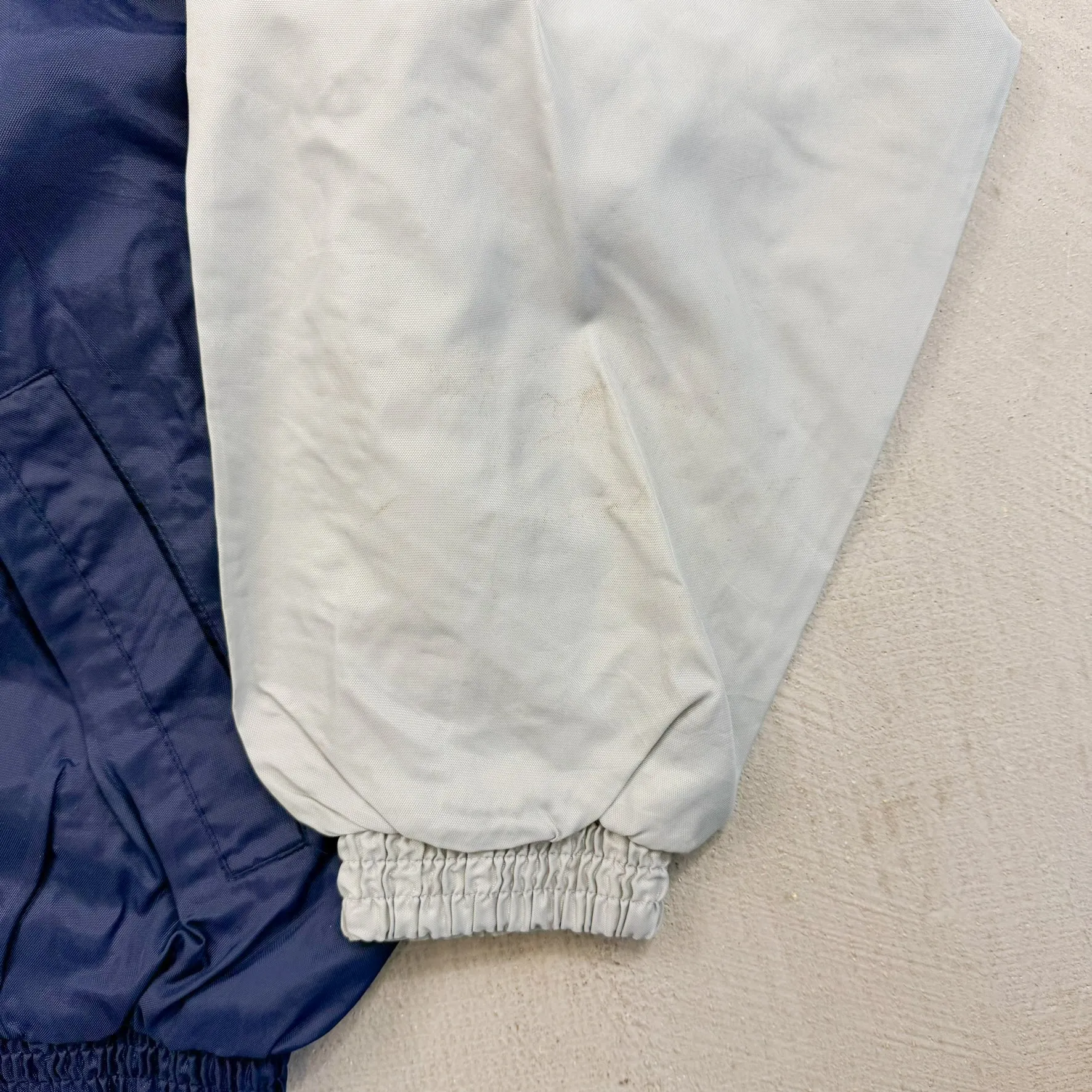 F- Vintage New York Yankees MLB Majestic Text Zip Up Windbreaker sold by HG Vintage product image thumbnail 3