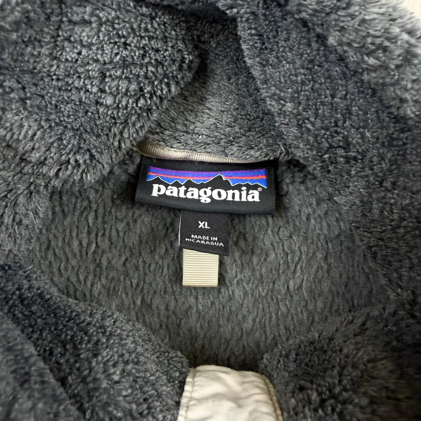 F- Patagonia Quarter Button Grey/Beige Polar Fleece sold by HG Vintage product image thumbnail 3