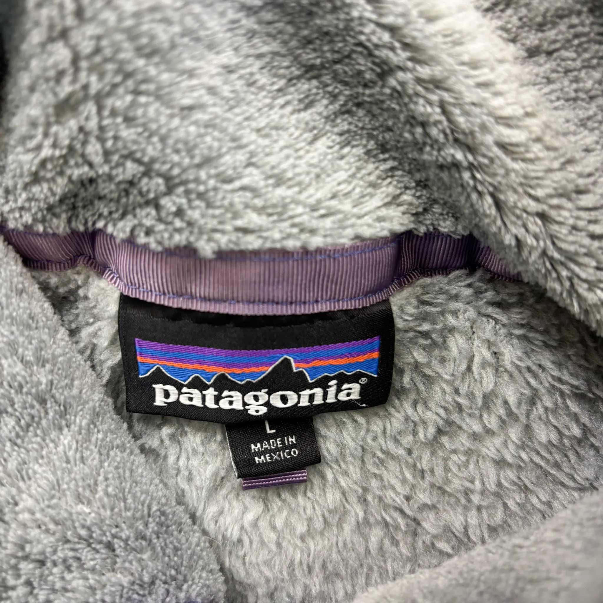 F- Patagonia Quarter Button Grey Polar Fleece sold by HG Vintage product image thumbnail 3