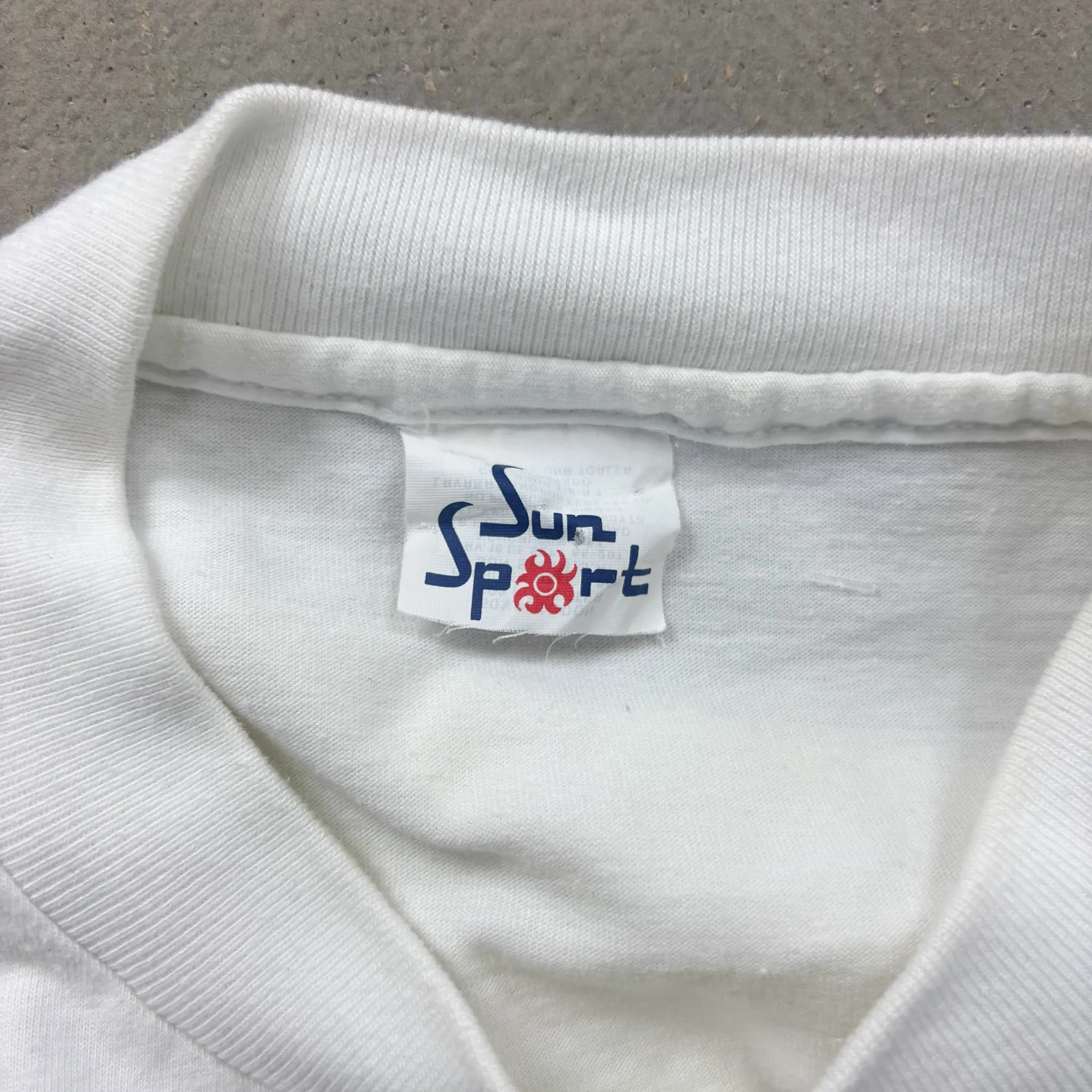 F- Vintage '95 Aquatic Life Puerto Vallarta Mexico Single Stich Tee sold by HG Vintage product image thumbnail 5