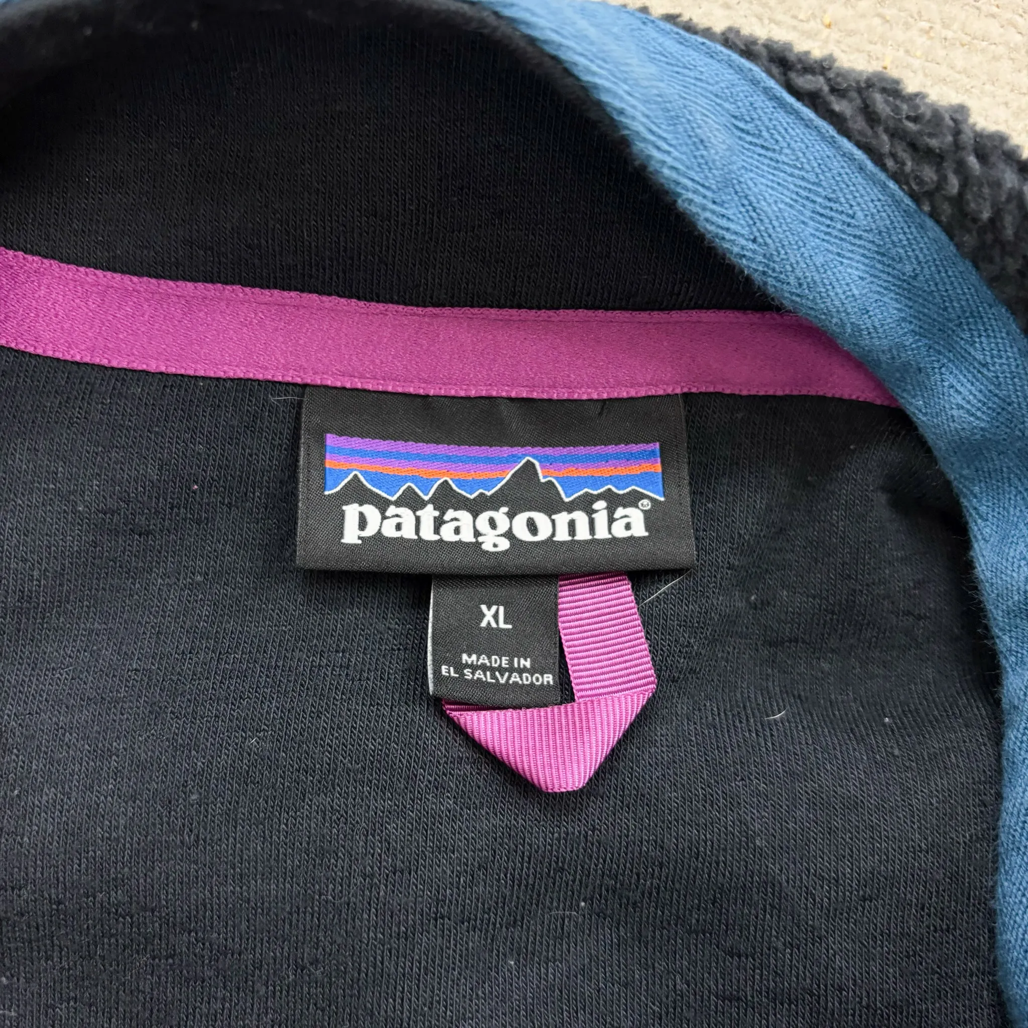 F- Patagonia Snap-T Black/Blue Polar Fleece sold by HG Vintage product image thumbnail 3