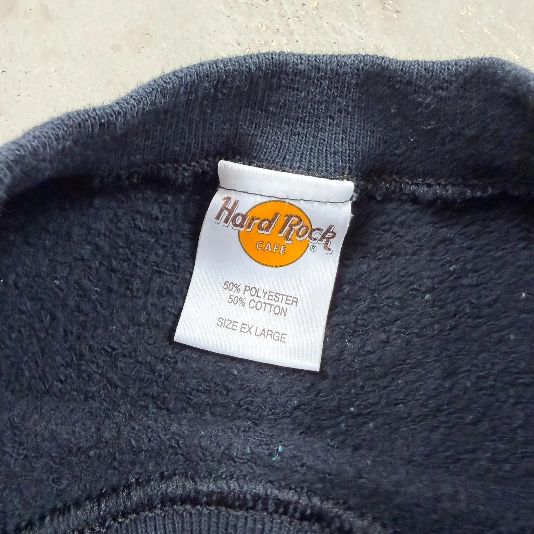 F- Vintage Hard Rock Cafe London Logo Crewneck sold by HG Vintage product image thumbnail 3