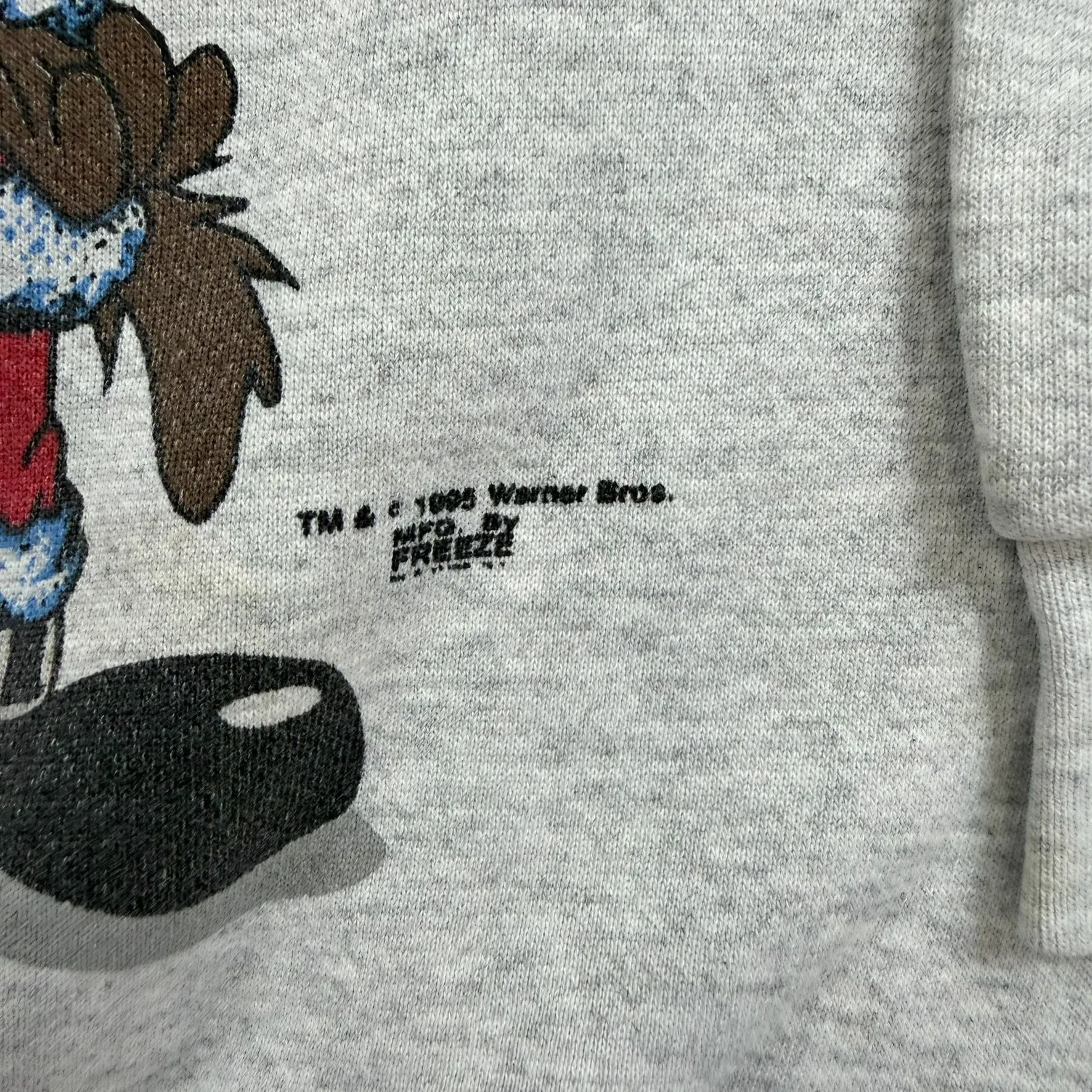 F- Vintage '95 Looney Tunes Christmas Carol Graphic Crewneck sold by HG Vintage product image thumbnail 3